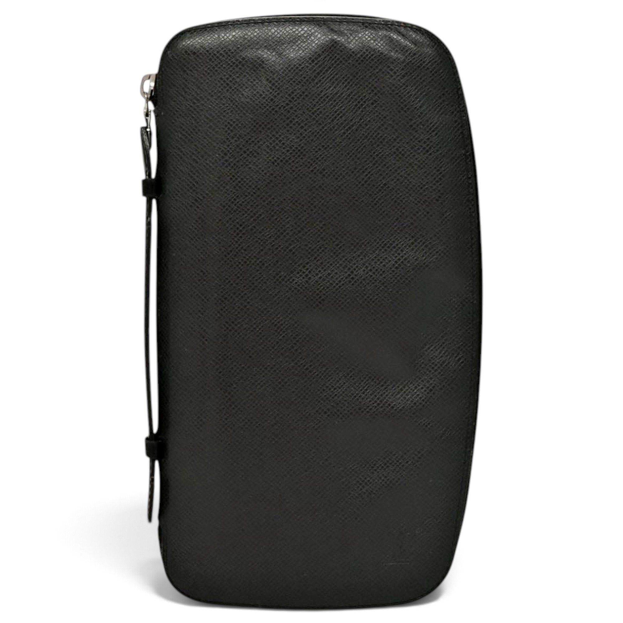 Leather travel bag