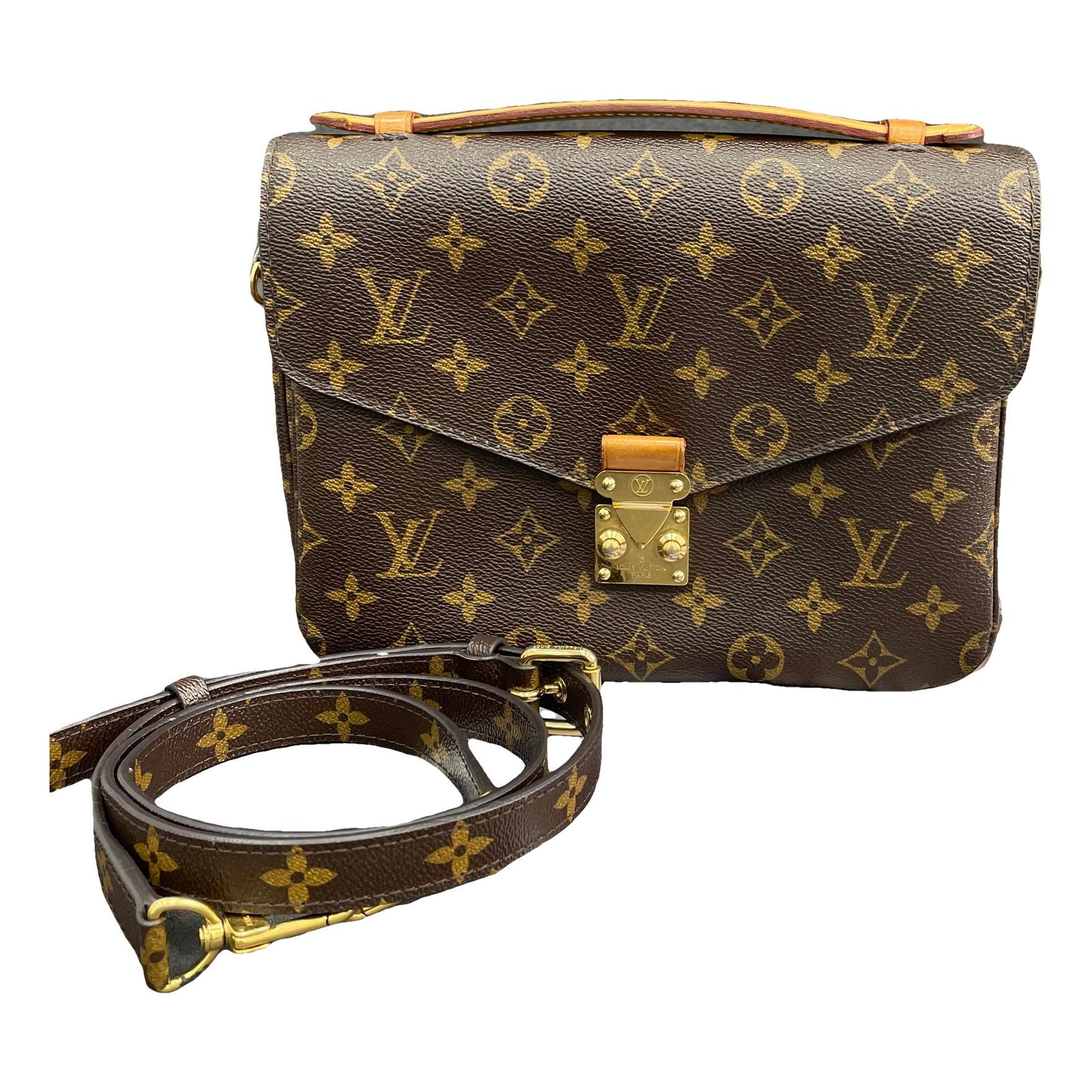 Metis leather handbag