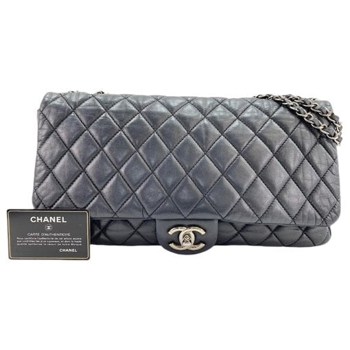 Trendy CC Flap leather handbag