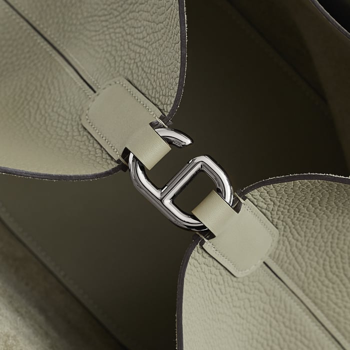 Sauge Hermès In-the-loop 23 Bag