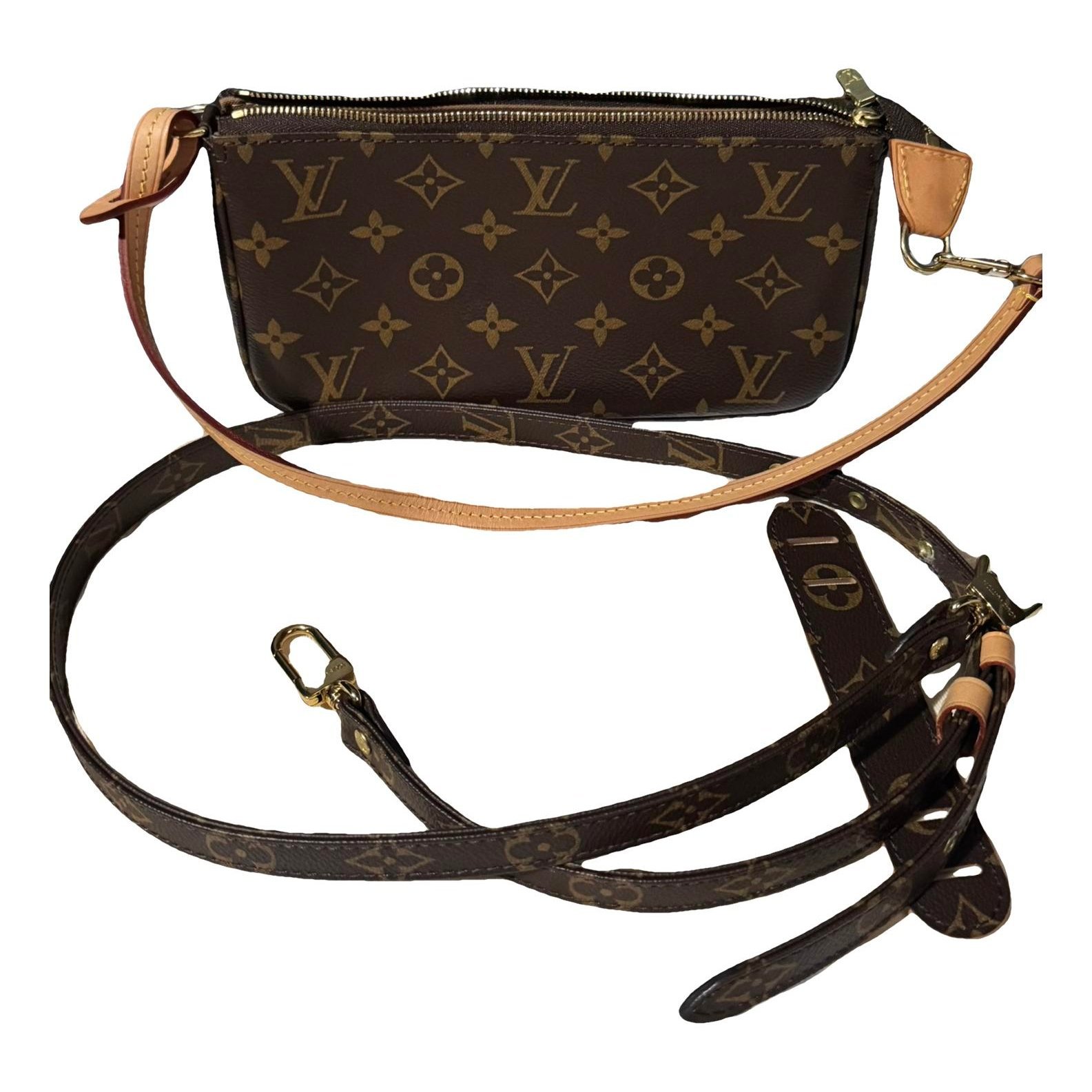 Pochette Accessoire patent leather handbag