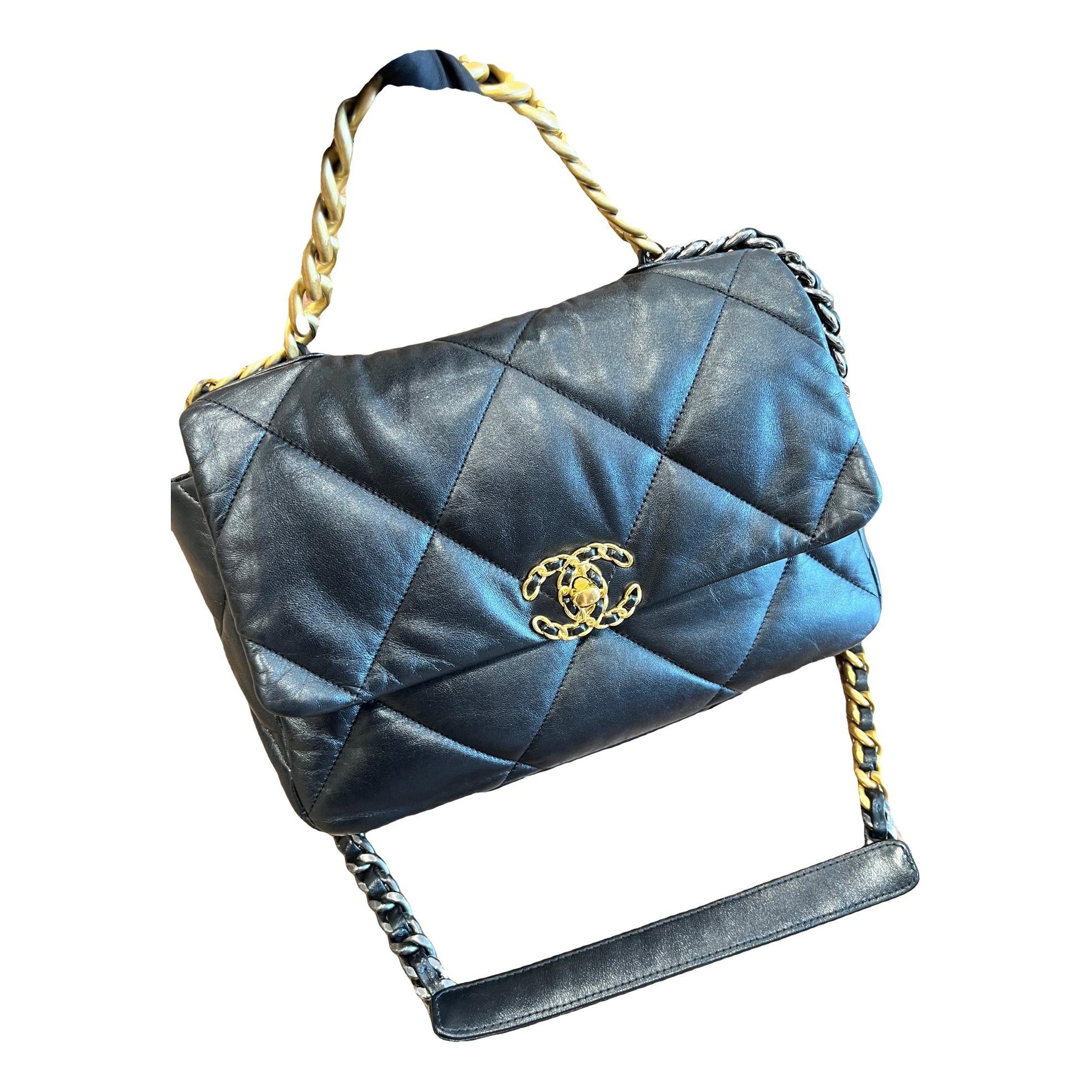 Chanel 19 leather handbag