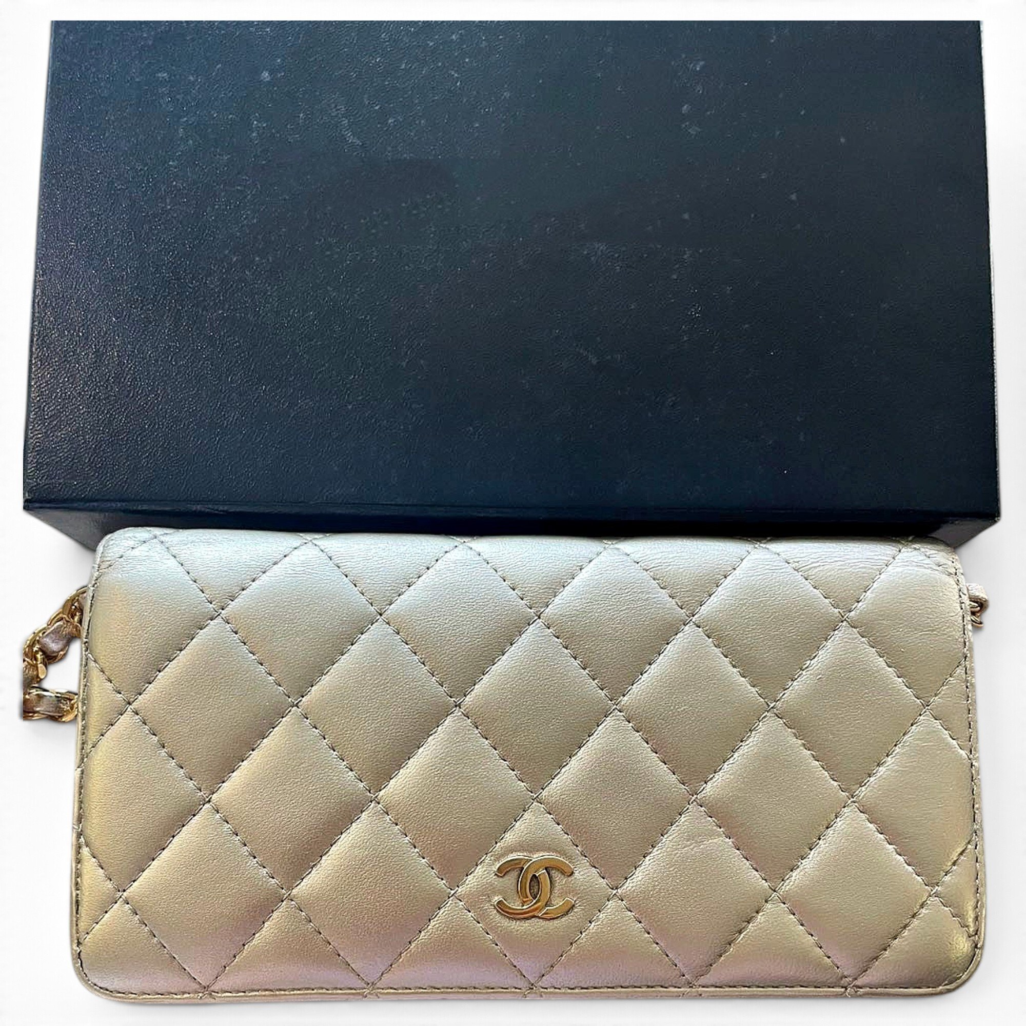 Leather clutch bag