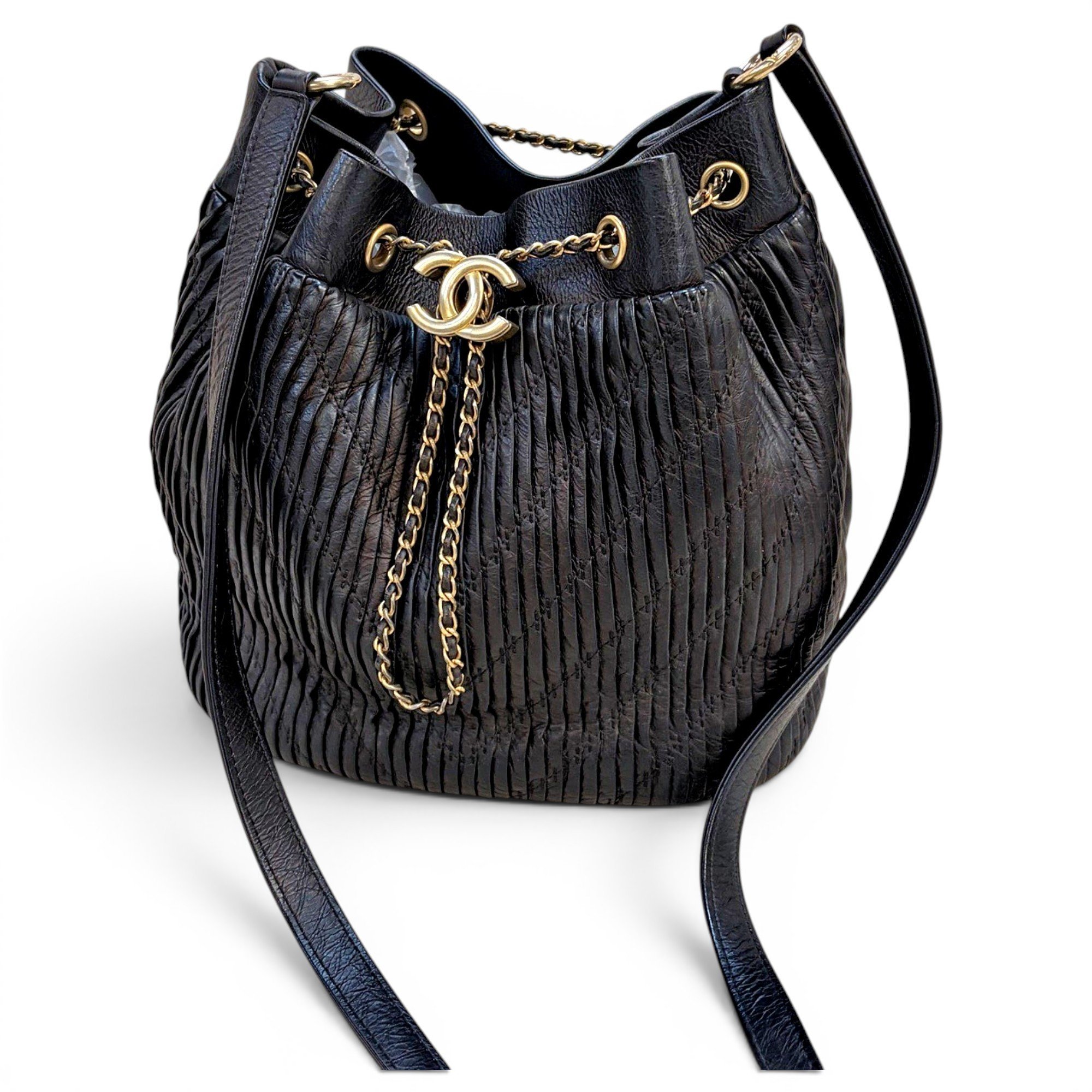 Gabrielle Bucket leather crossbody bag