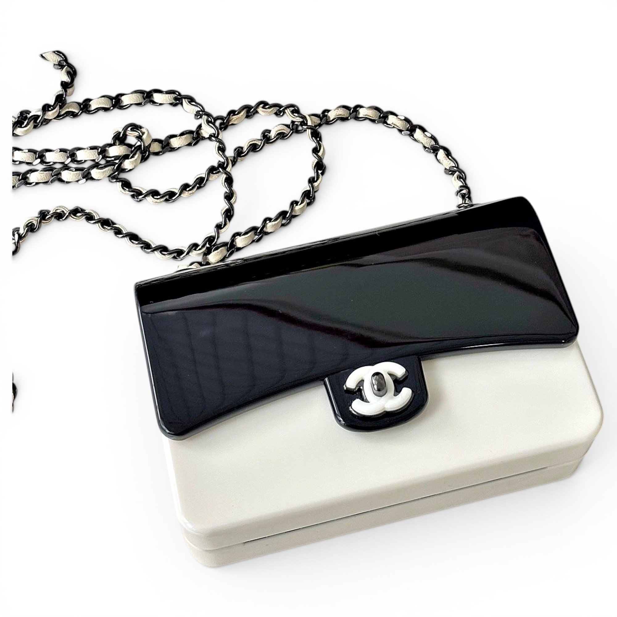 Timeless/Classique crossbody bag