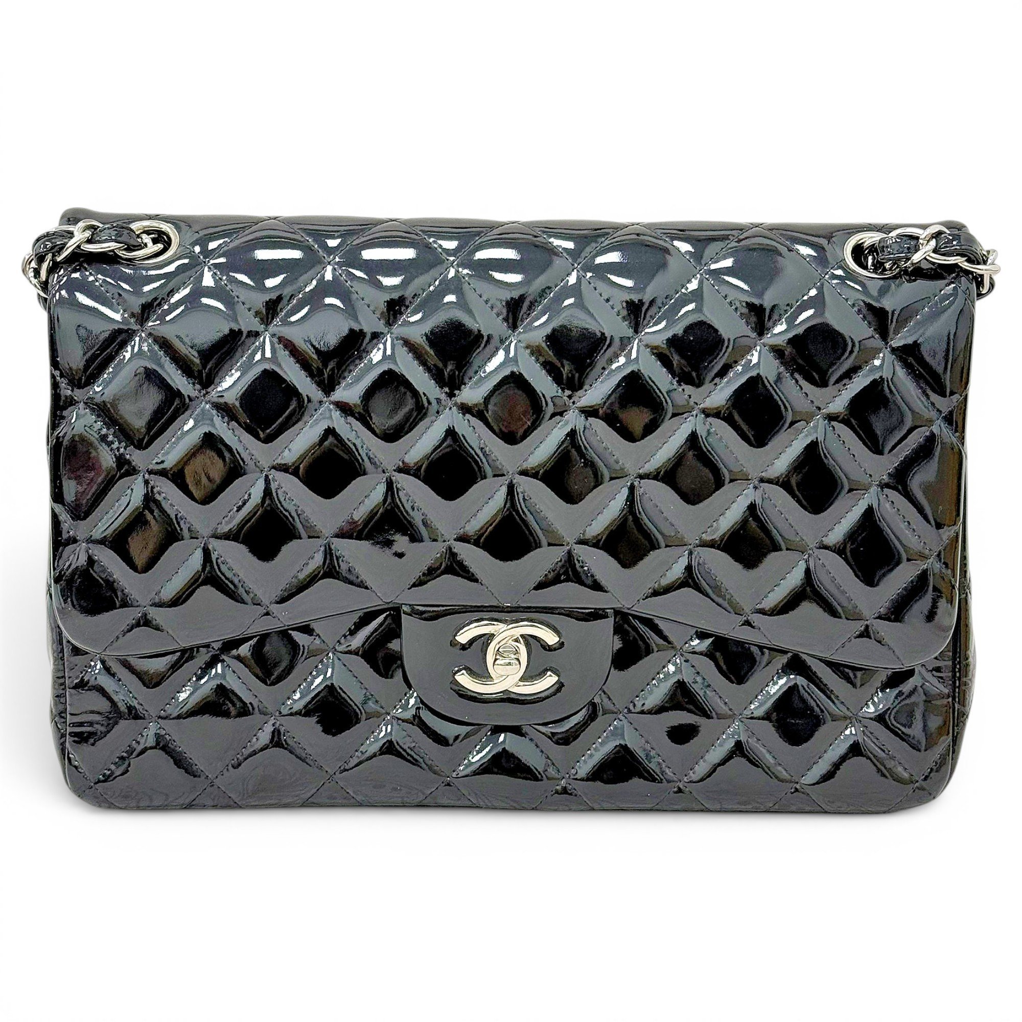 Timeless/Classique patent leather handbag