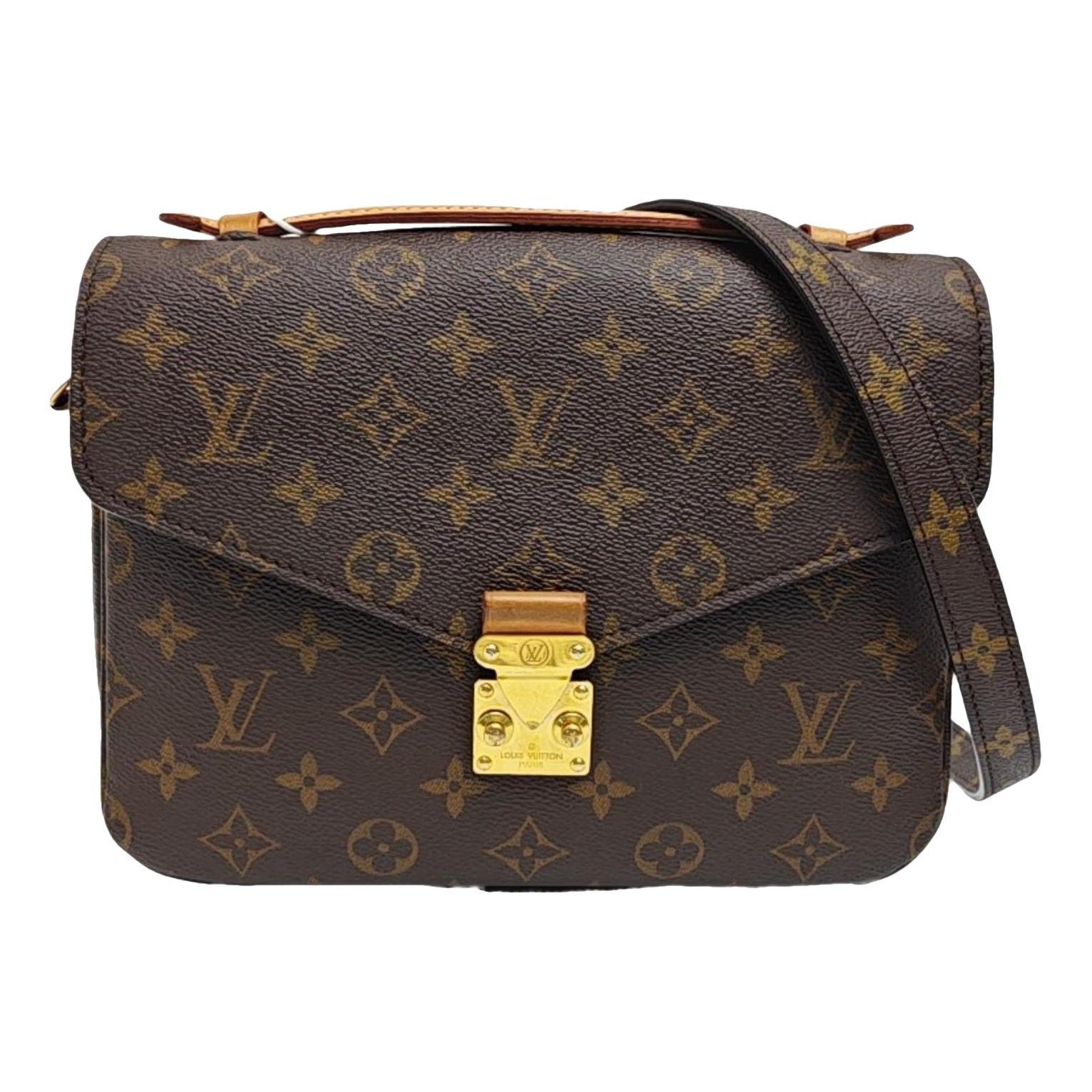 Metis leather crossbody bag
