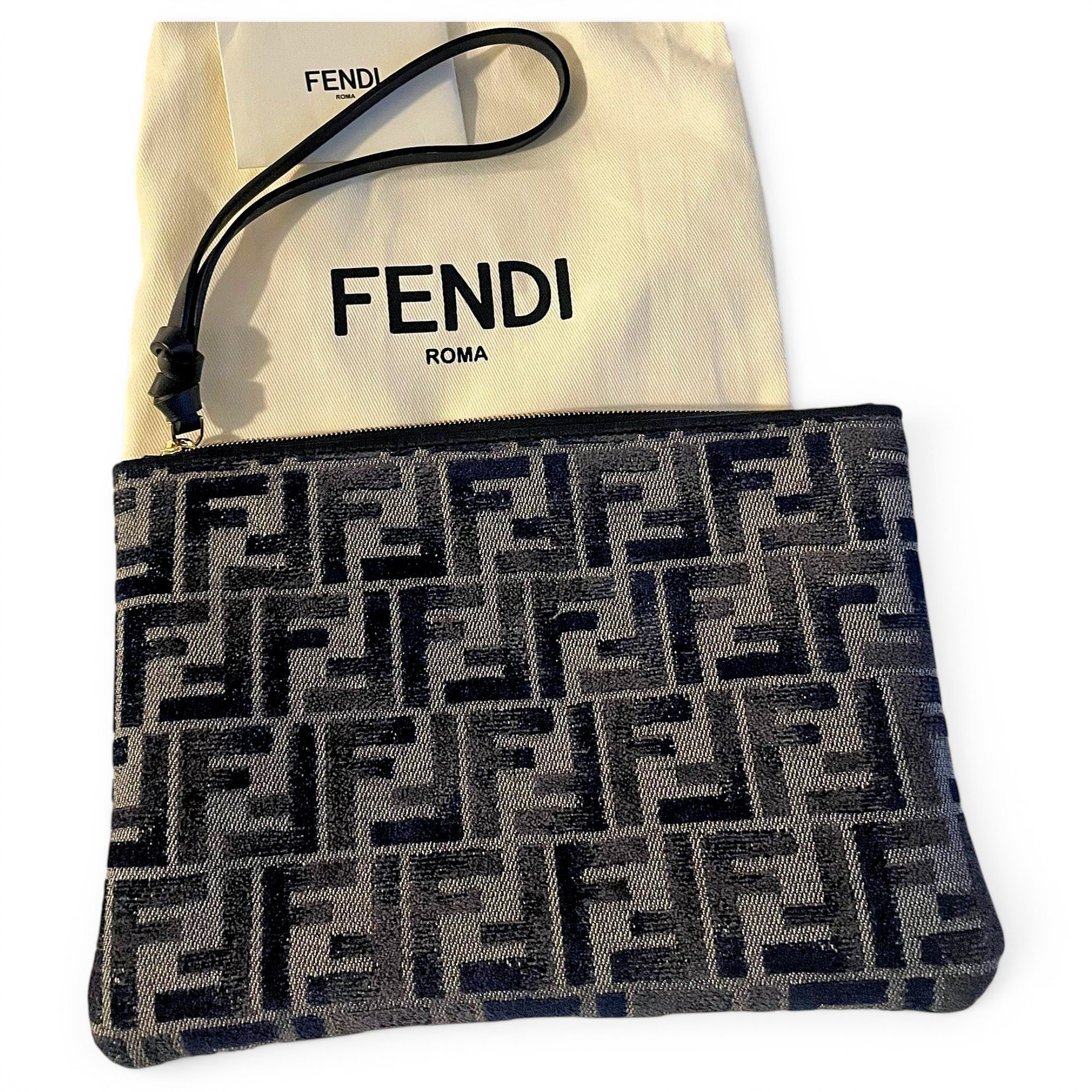 Cloth clutch bag