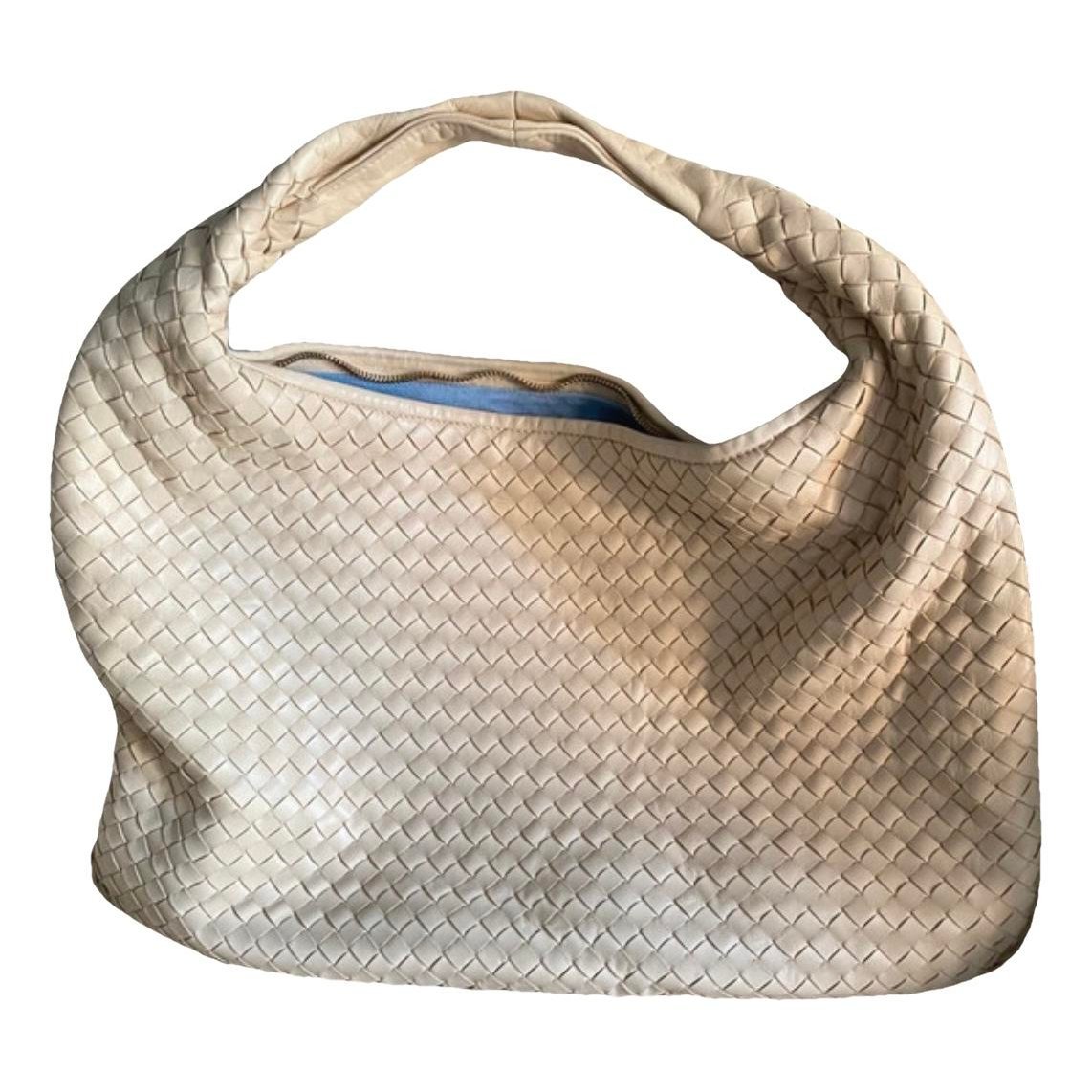 Veneta leather handbag