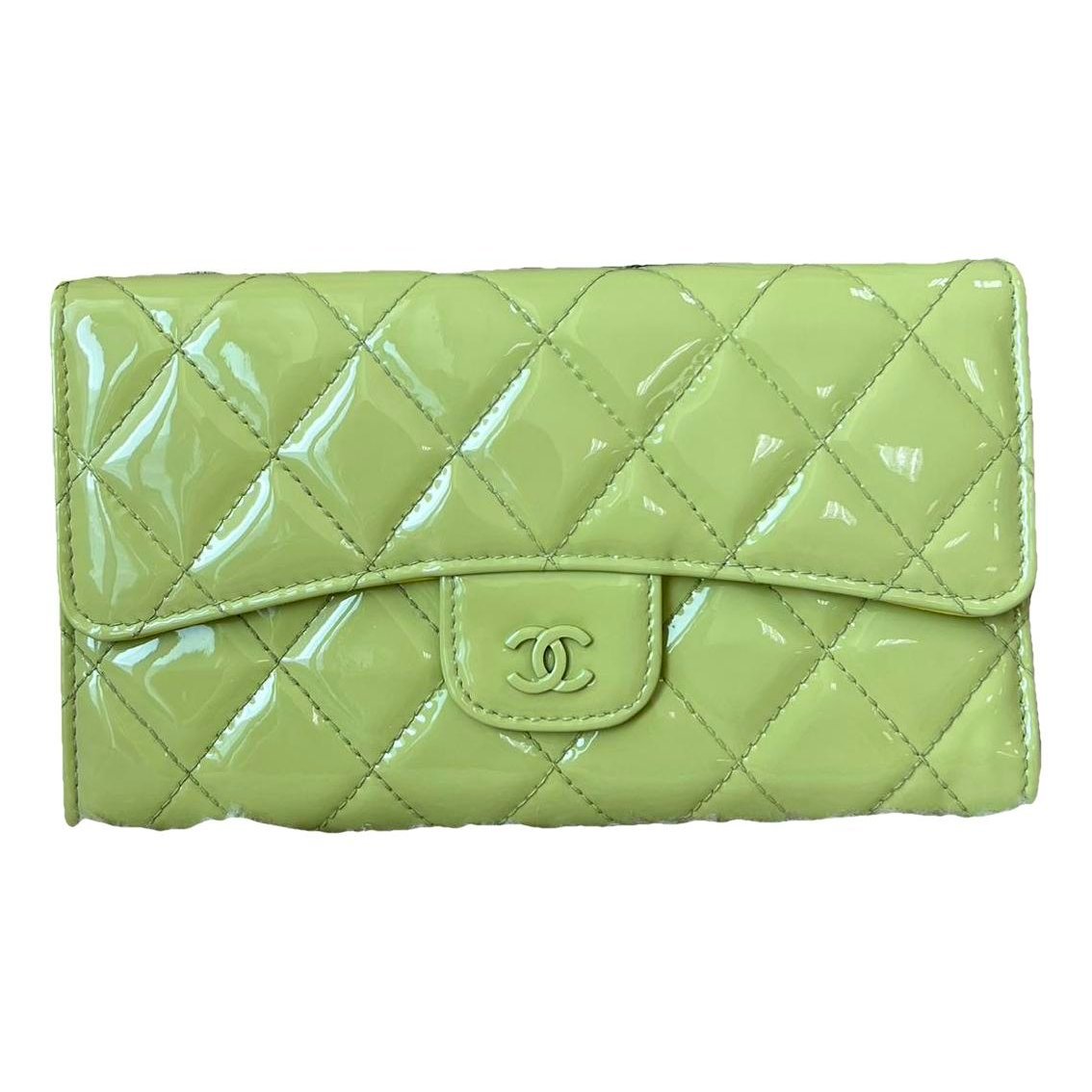 Patent leather clutch bag