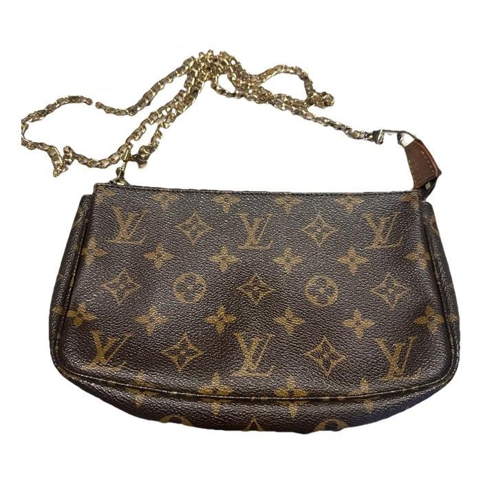 Louis Vuitton Pochette Accessoire leather handbag