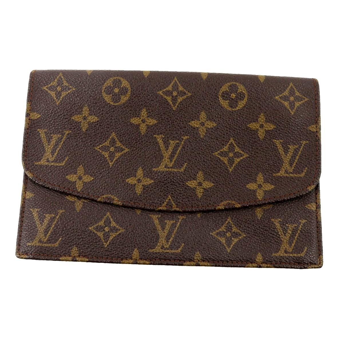 Leather clutch bag