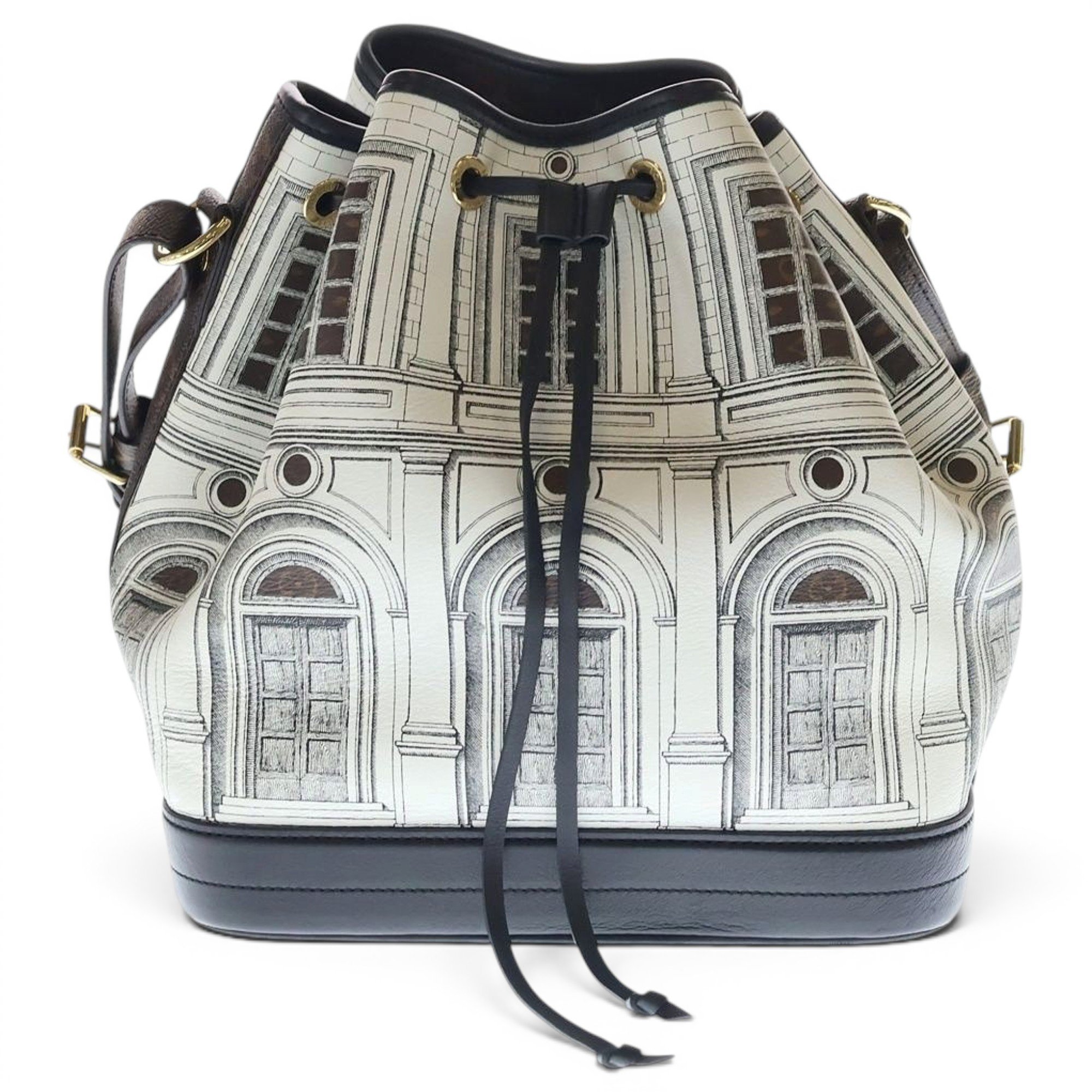 Noé leather bag