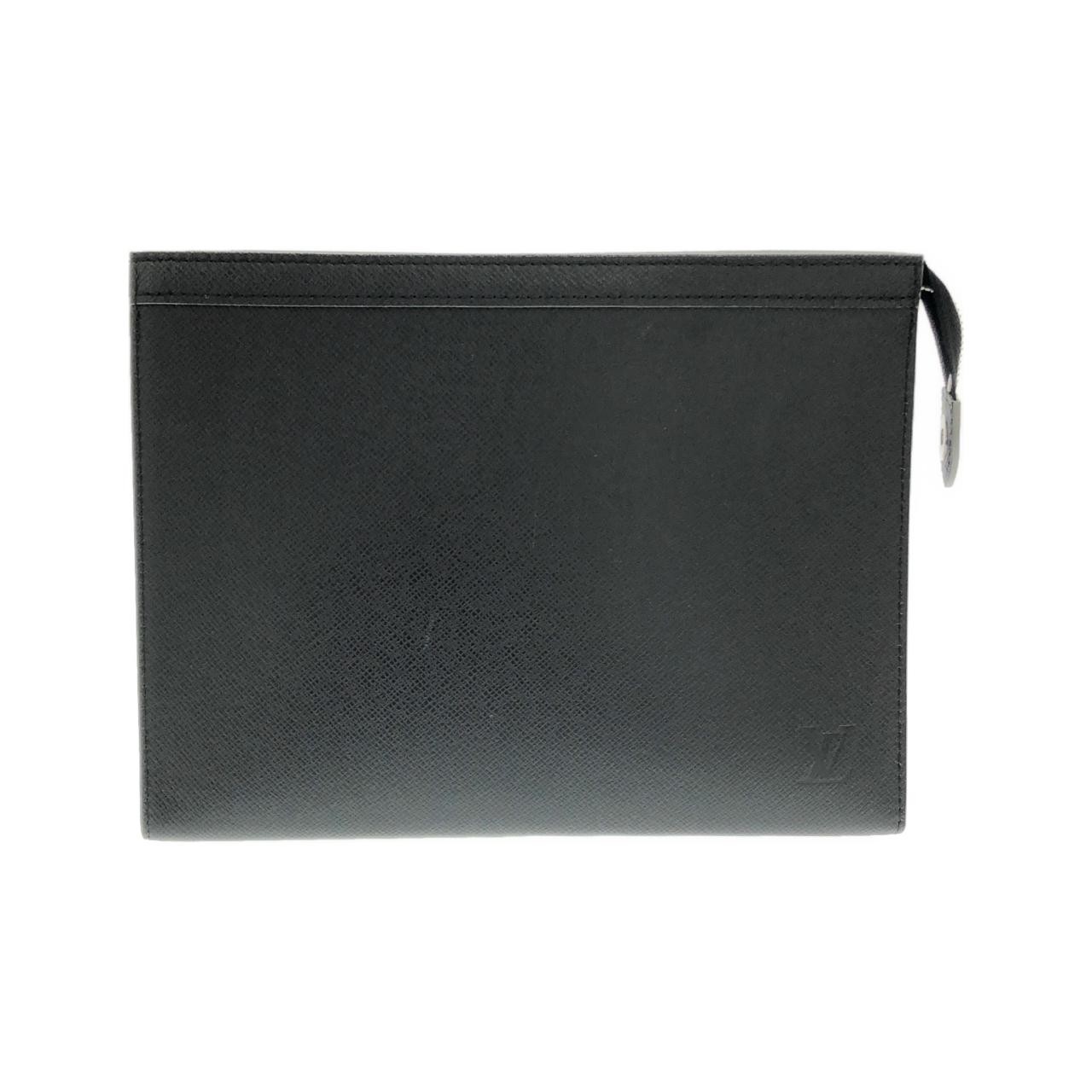 Louis Vuitton Taiga Pochette Voyage MM M30547 Bag