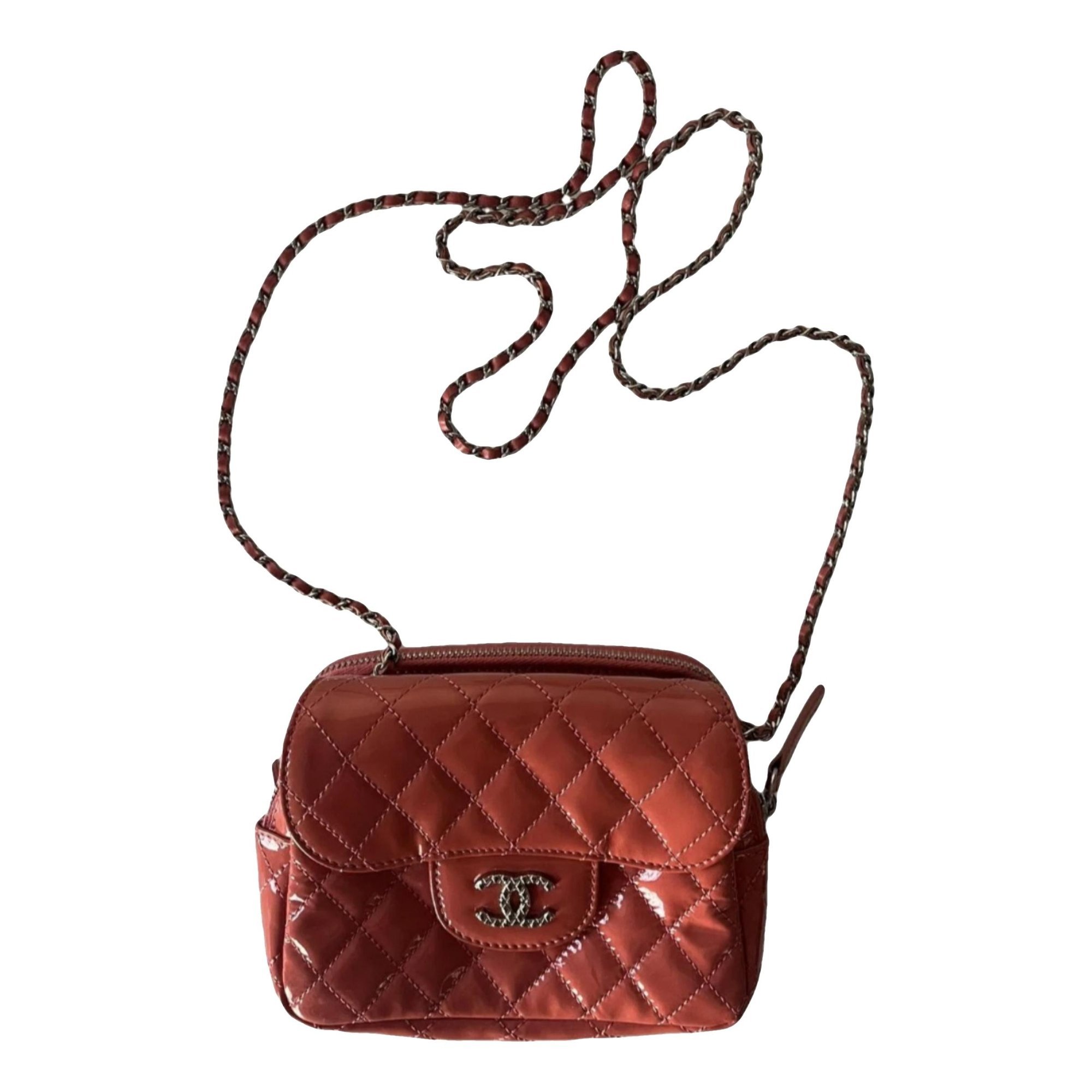 Wallet On Chain patent leather crossbody bag