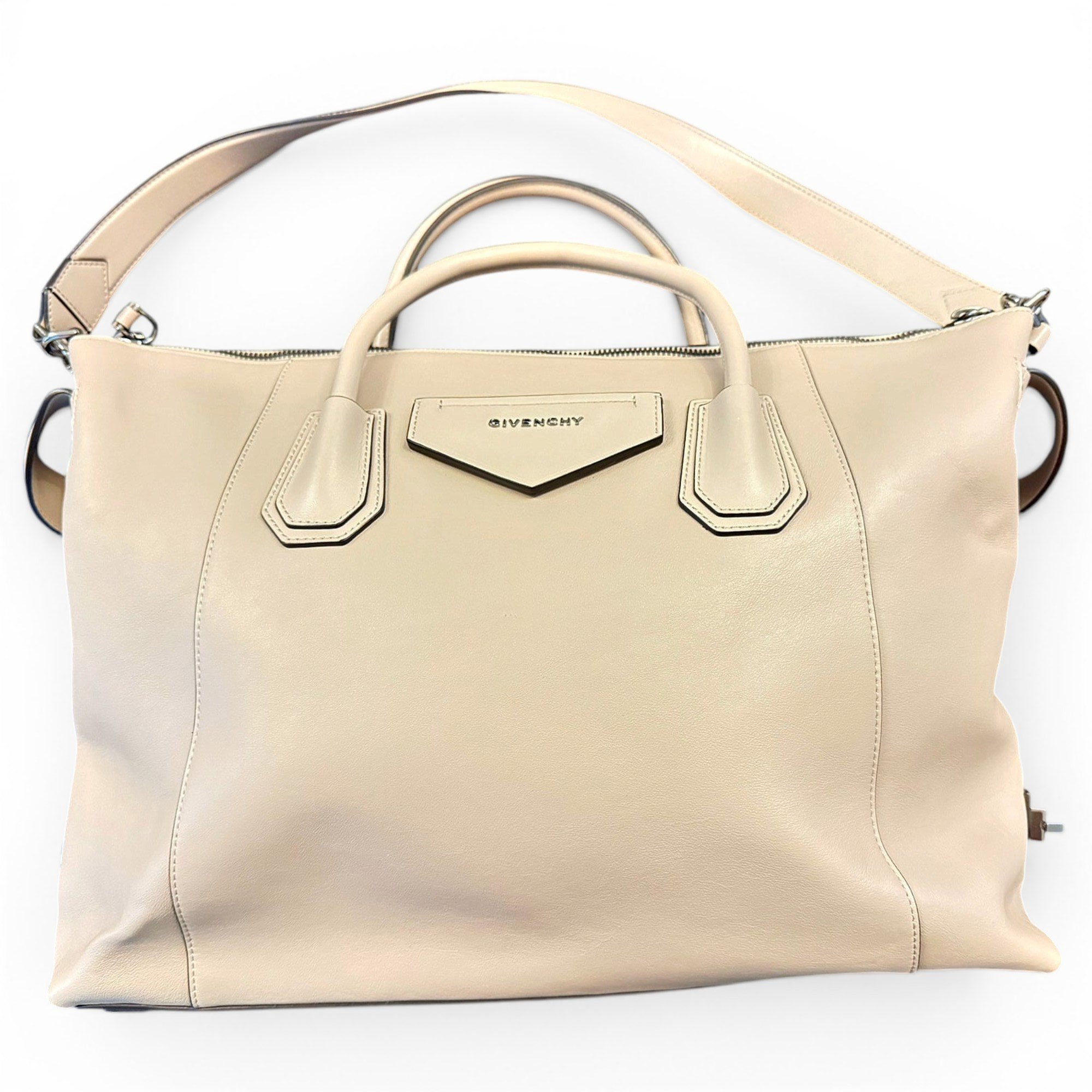 Antigona leather handbag