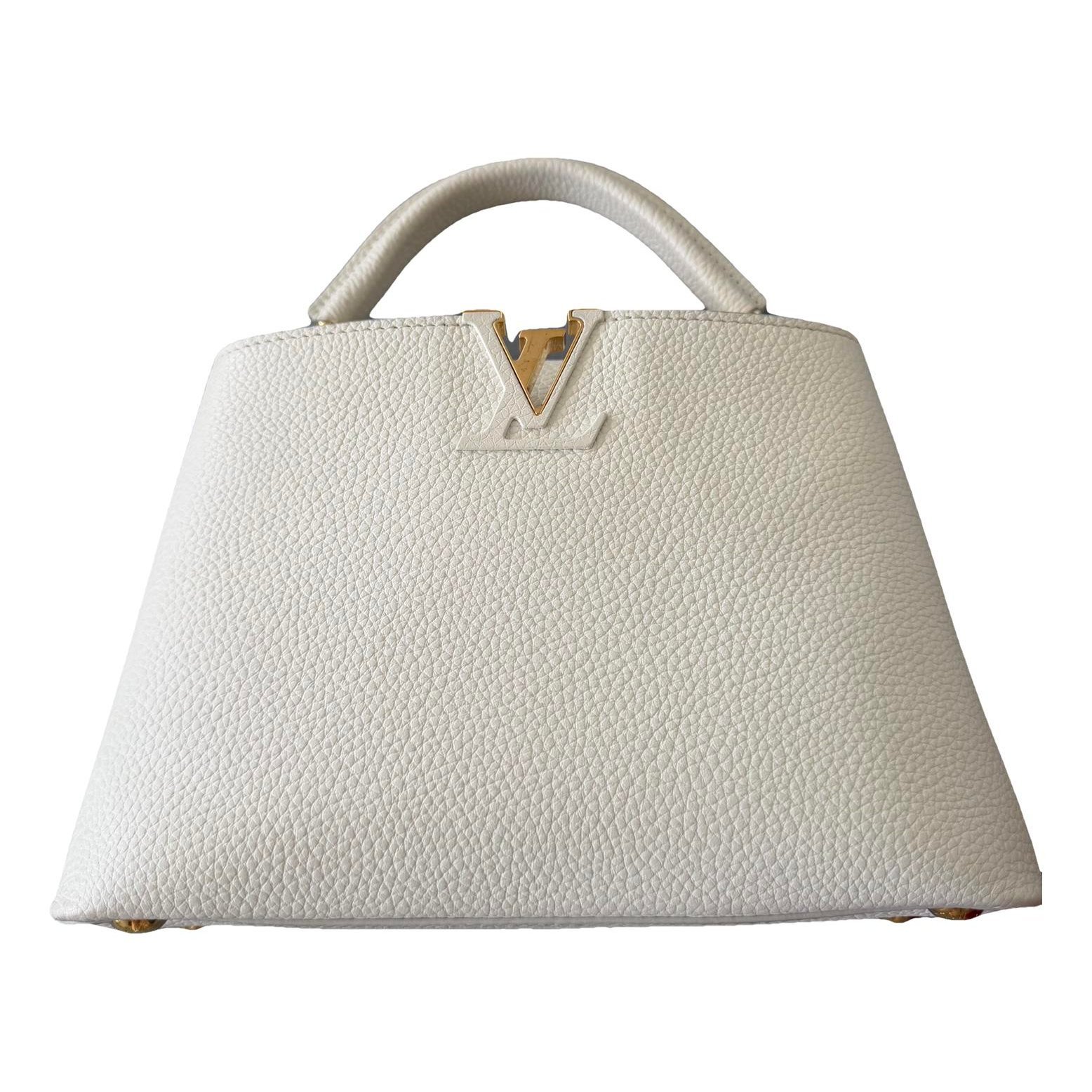 Capucines leather handbag