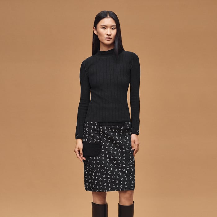 Noir Long-sleeve Sweater