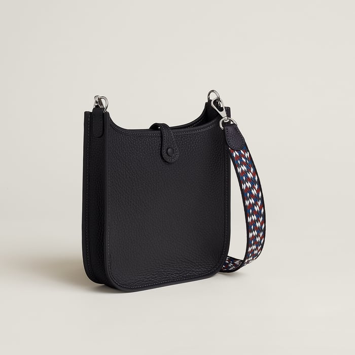 Evelyne 16 Amazone 백
