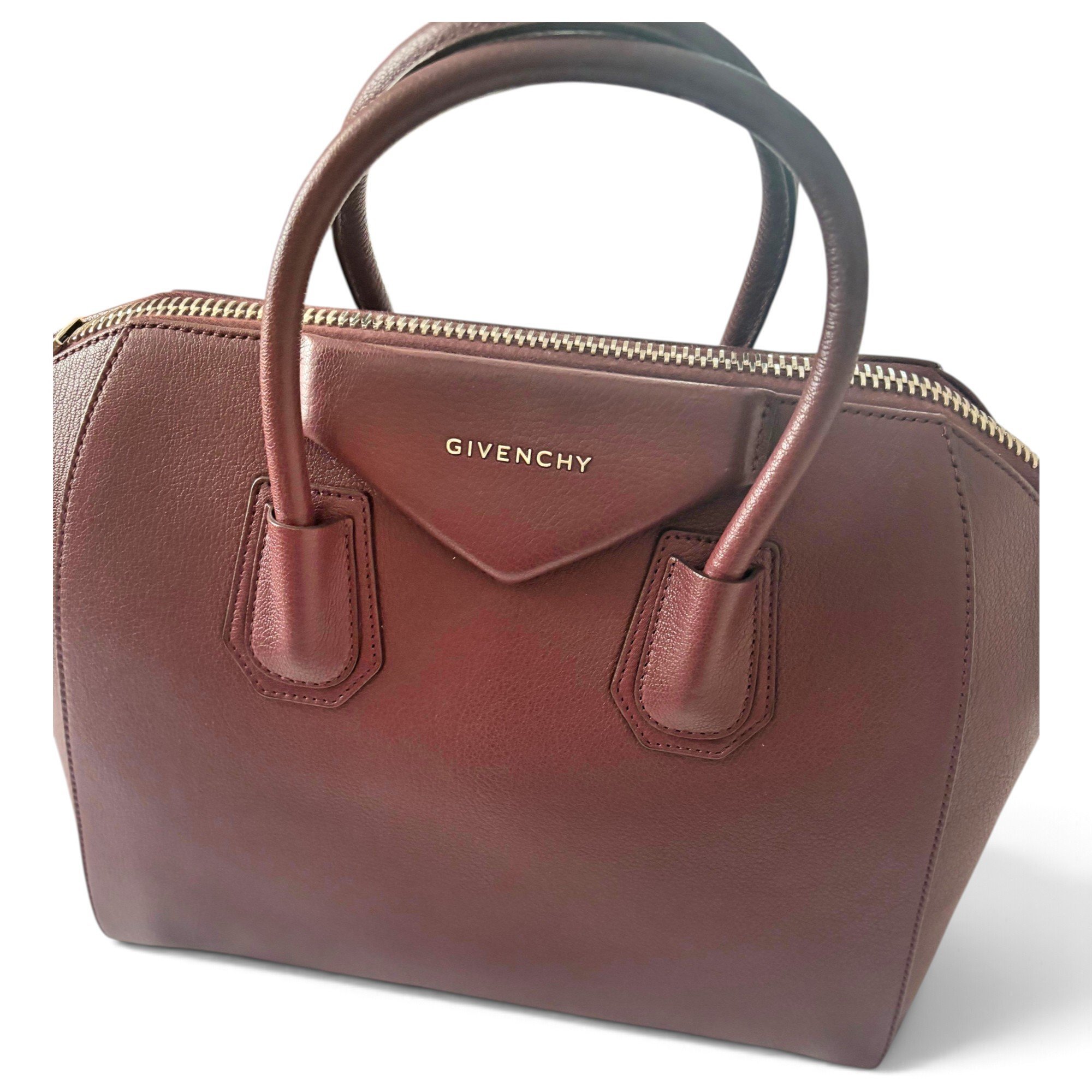 Antigona leather handbag