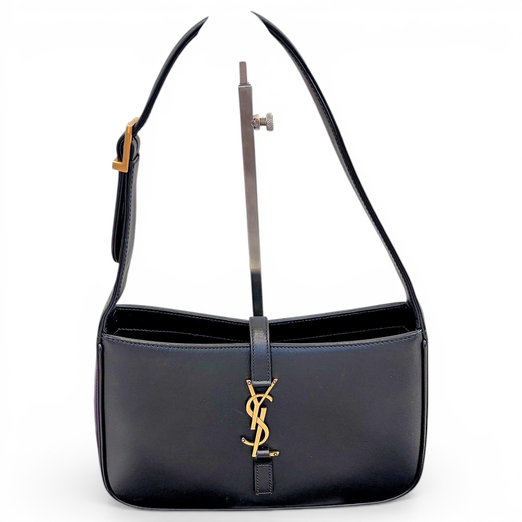Le 5 à 7 leather handbag