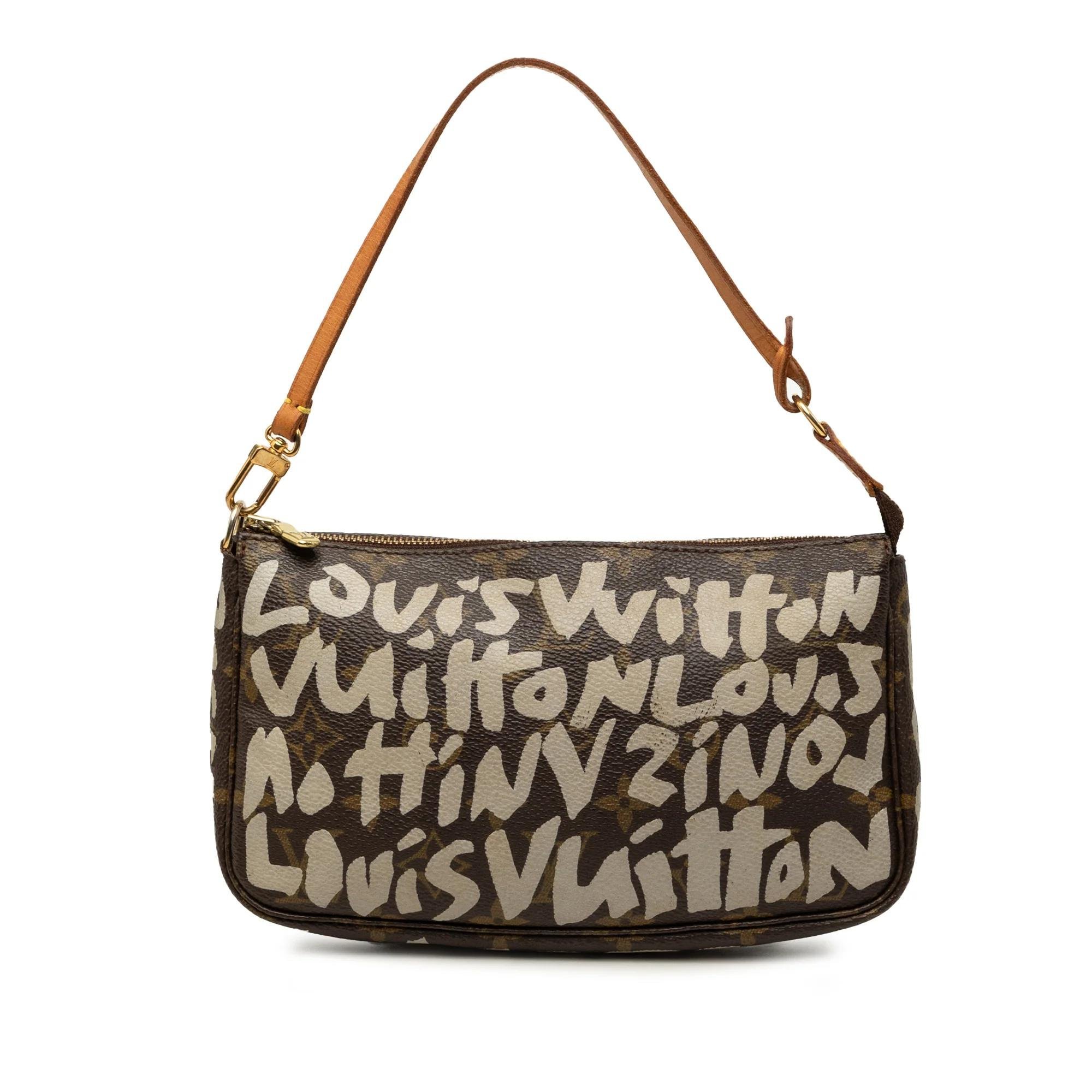 Pochette Accessoire leather handbag