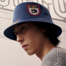 Fred Punk H bucket hat