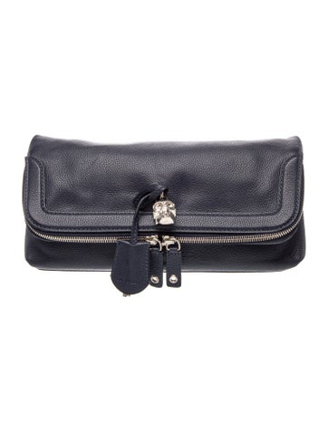 Skull Clutch