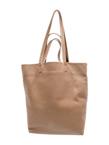 Cuyana Leather Bucket Bag