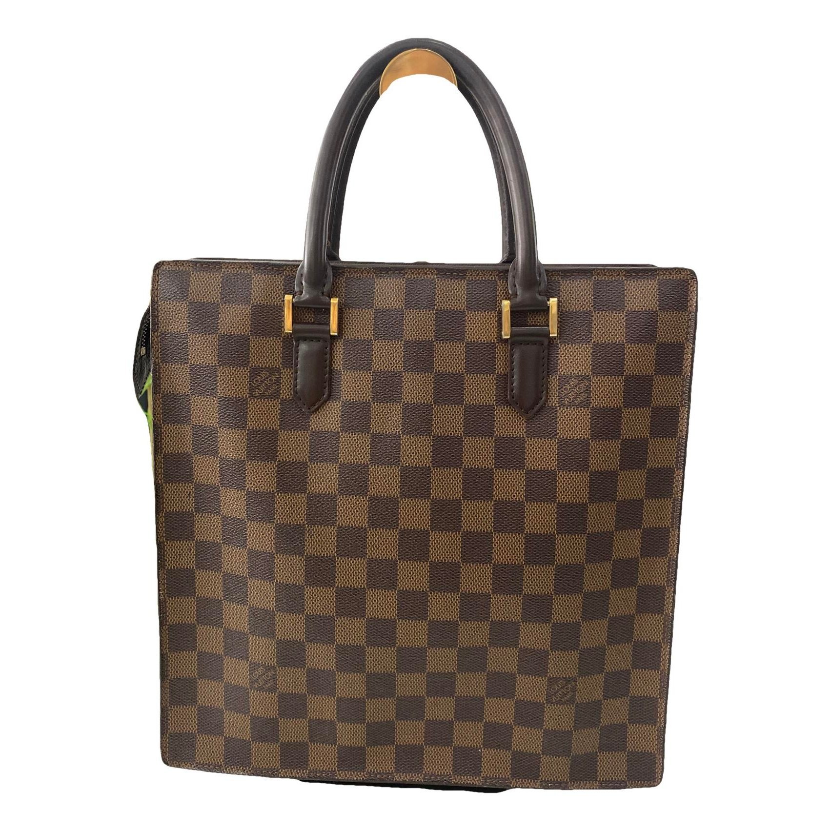 Plat leather handbag