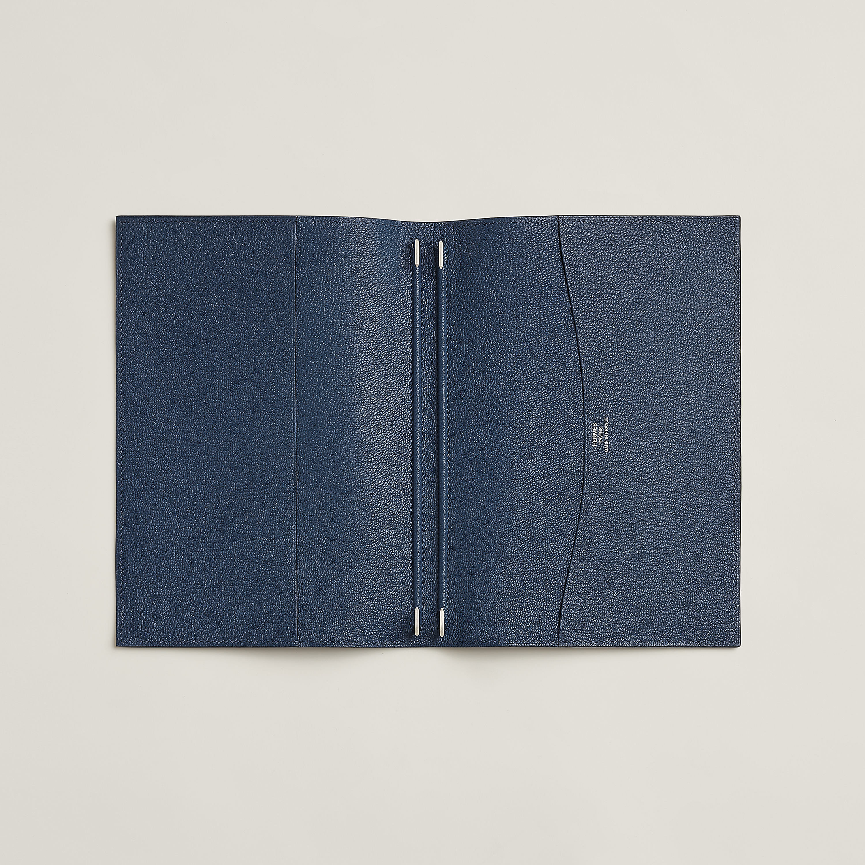 Globe-Trotter agenda cover