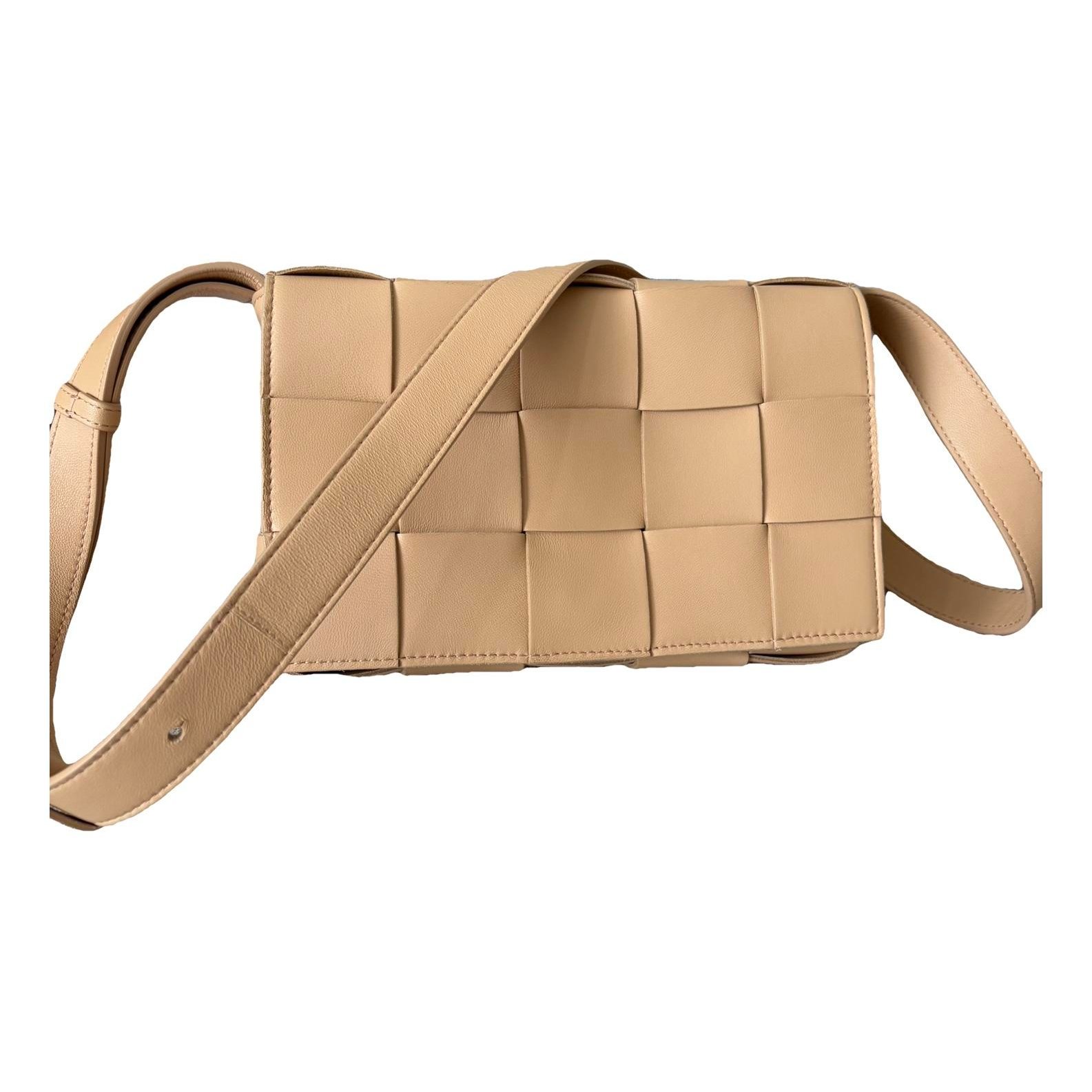 Cassette leather crossbody bag