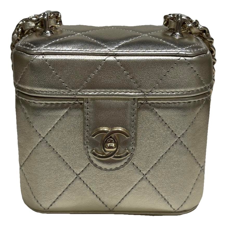 Trendy CC Vanity leather handbag