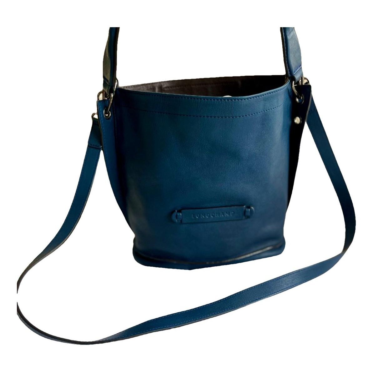 Leather travel bag