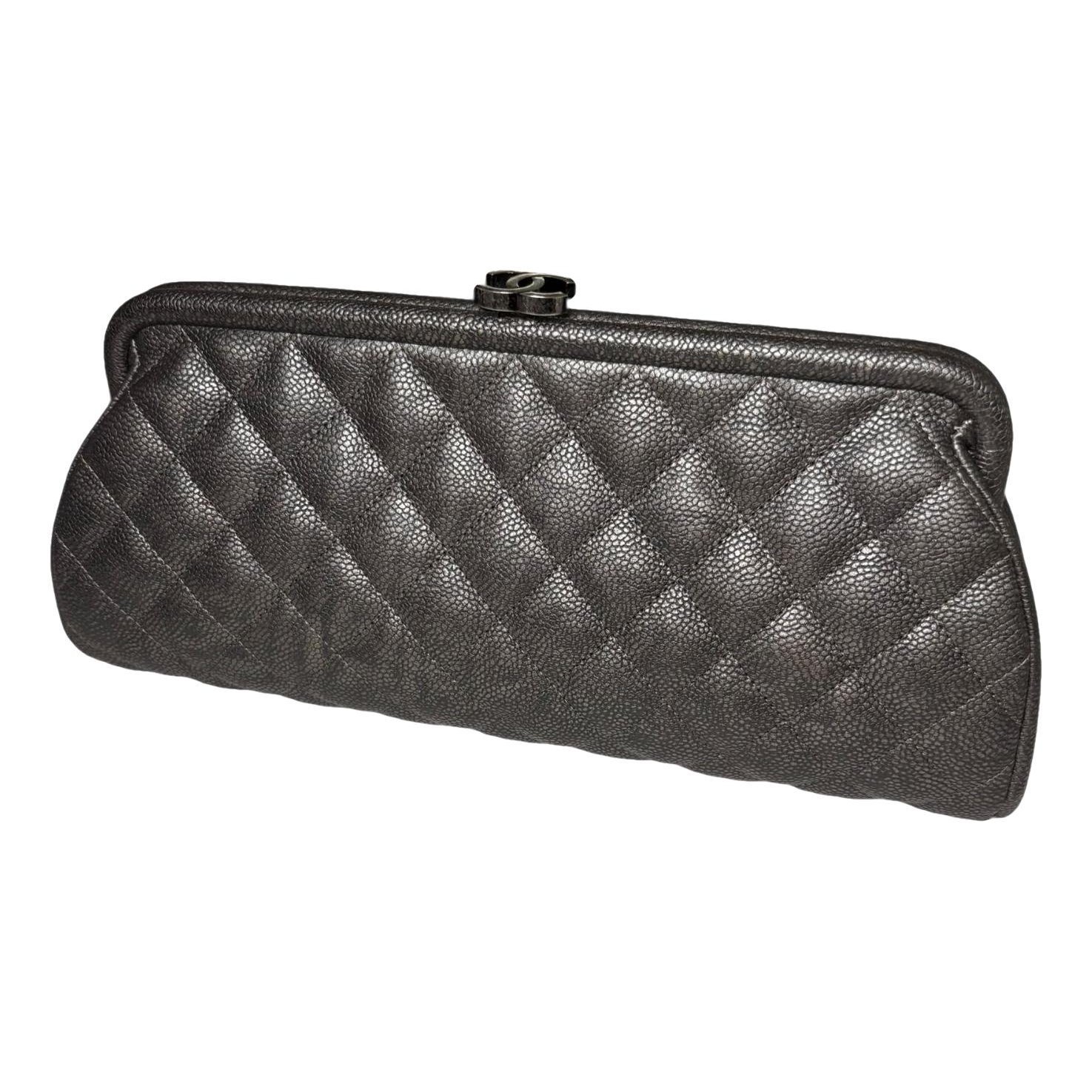 Chanel Leather clutch bag