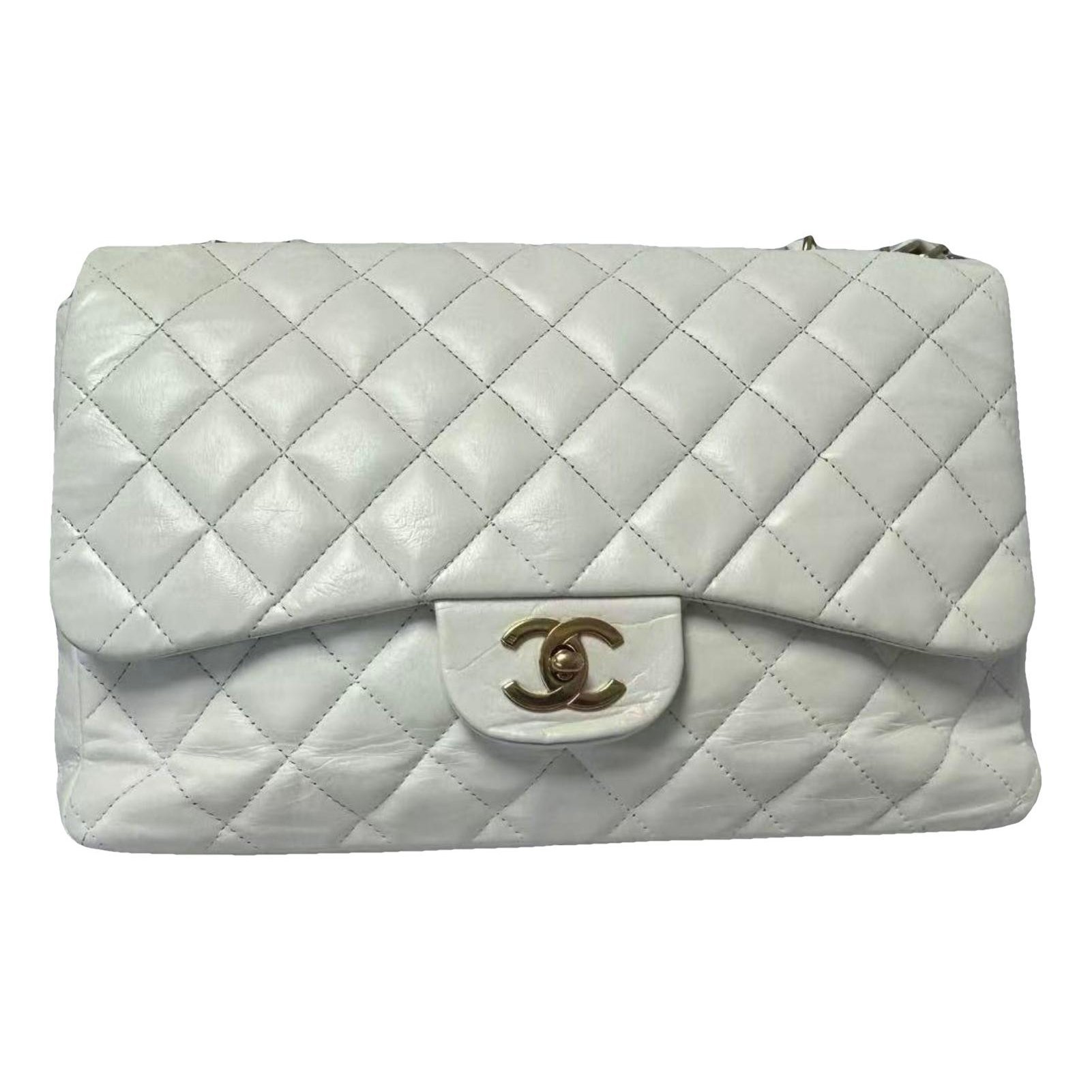 Timeless/Classique leather crossbody bag