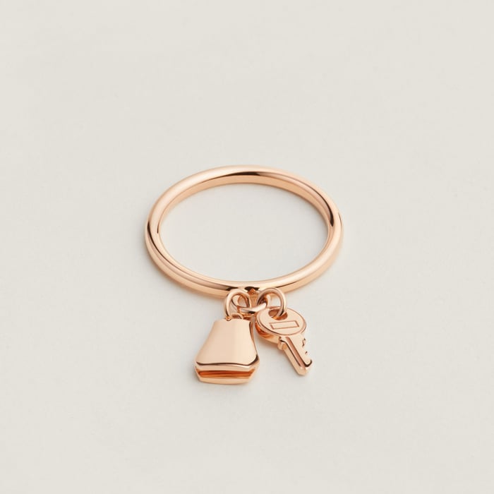Sans Coloris Kelly Clochette Ring, Small Model