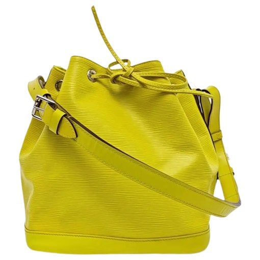 Nano Noé leather handbag