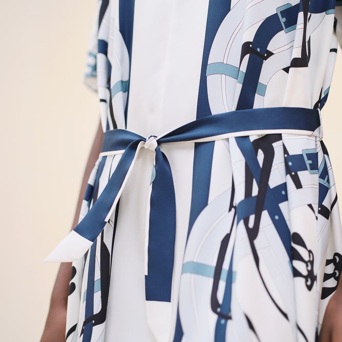 Blanc Naturel "Mors a Jouets Detoure" Belted Caftan