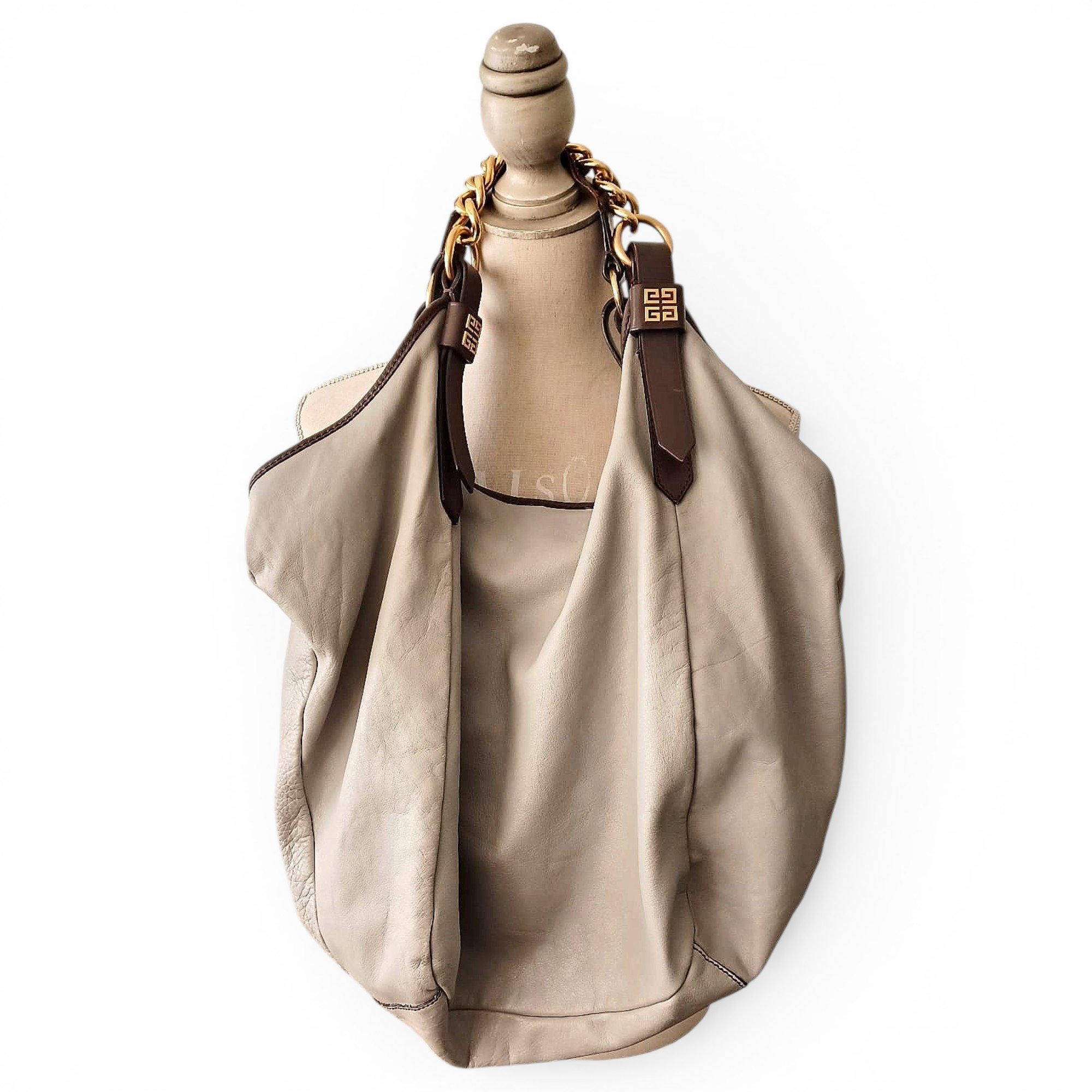Givenchy Voyou leather tote