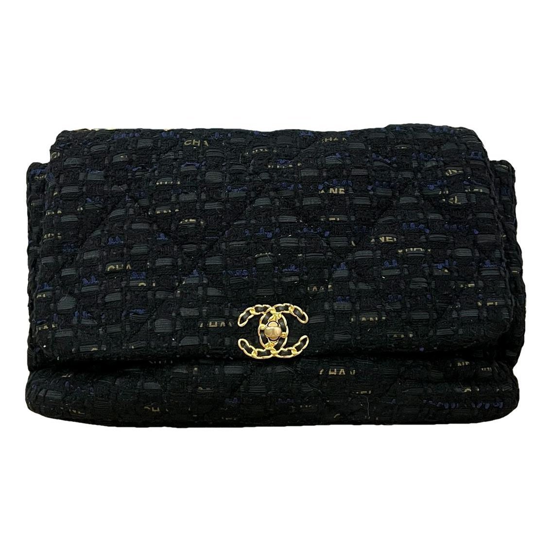 Chanel 19 tweed handbag