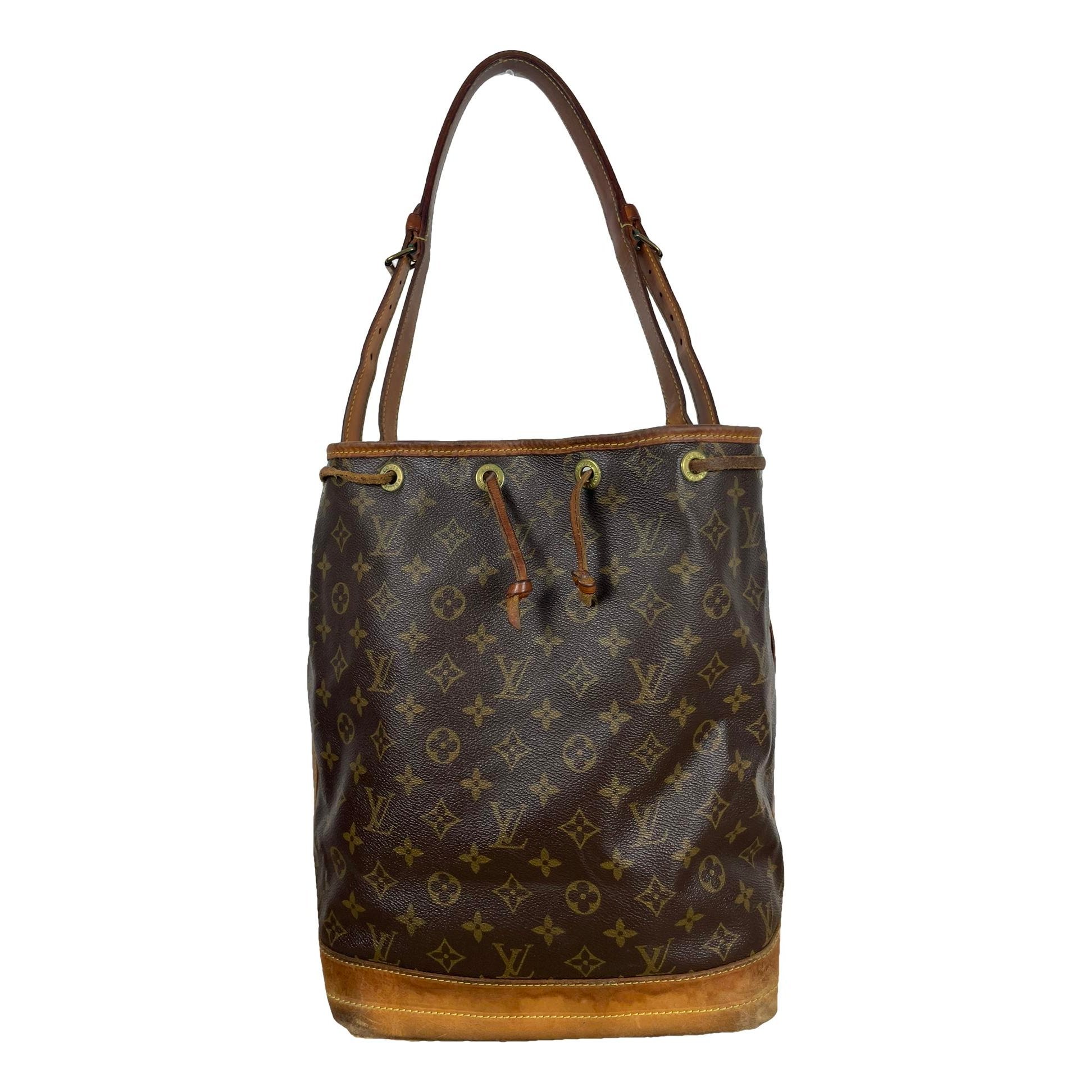 Noé leather handbag