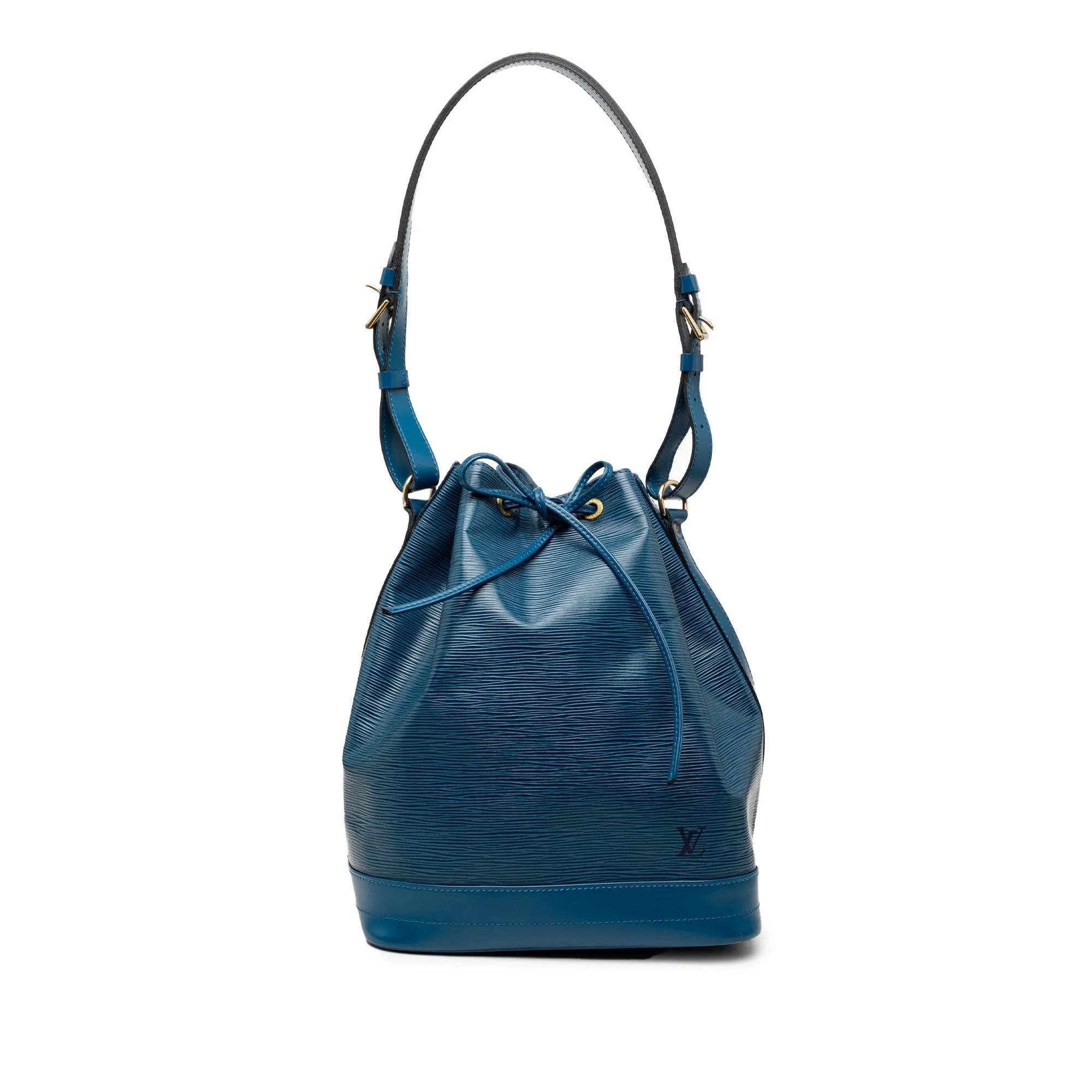 Bucket leather bag