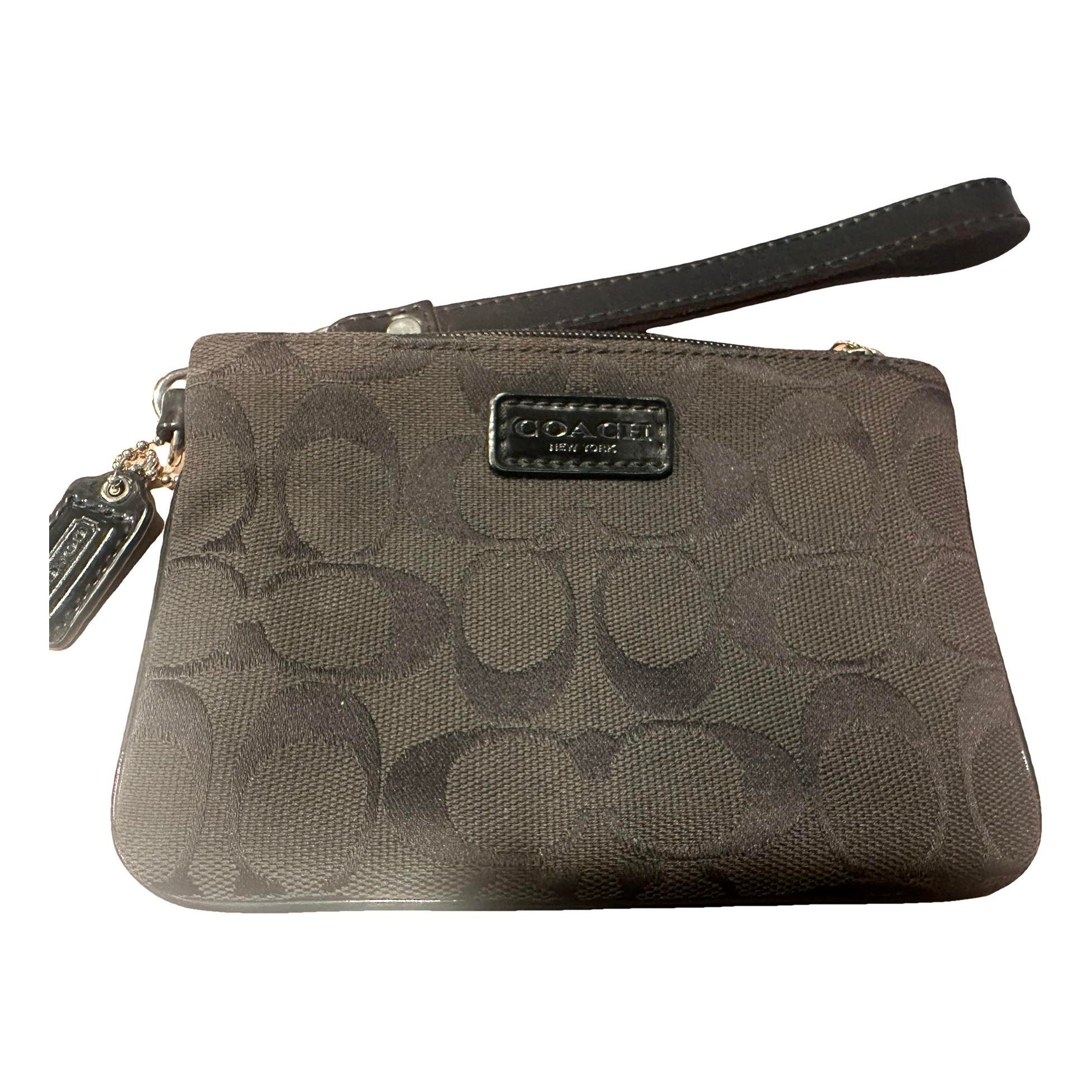 Cloth clutch bag
