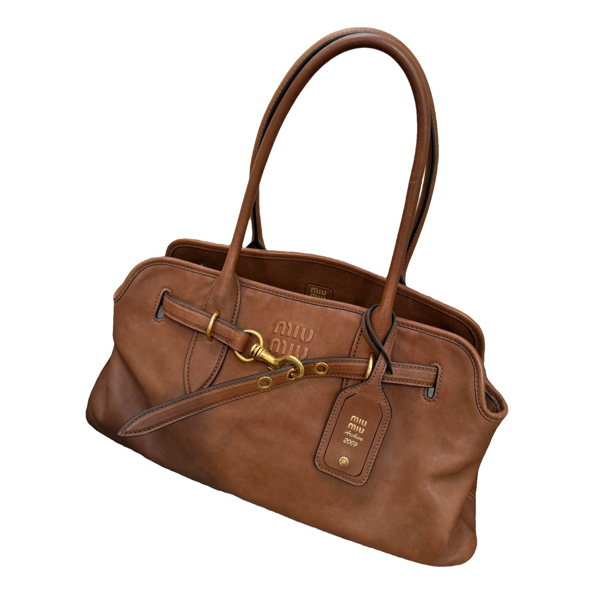 Aventure leather handbag
