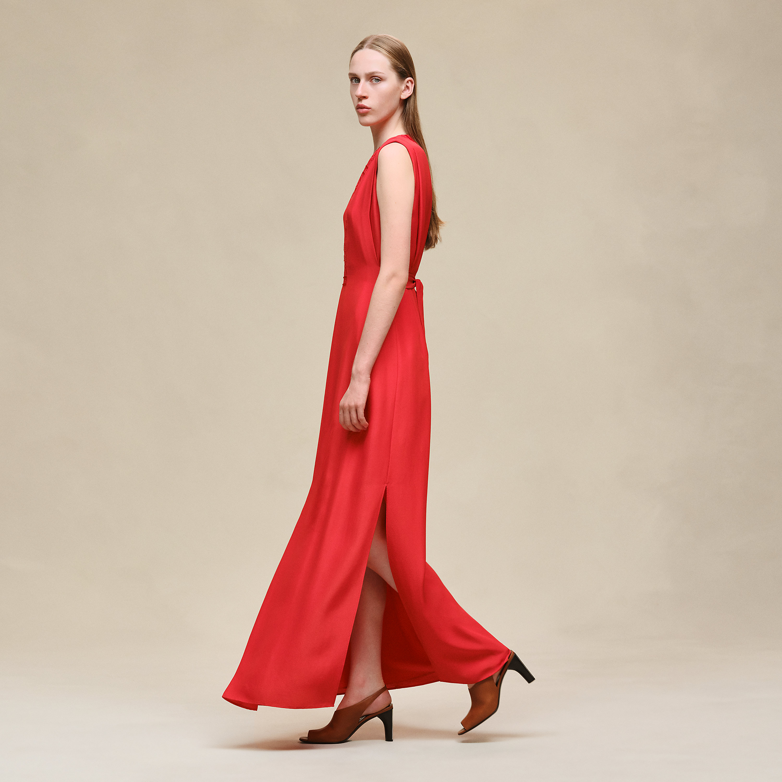 Sleeveless embroidered caftan
