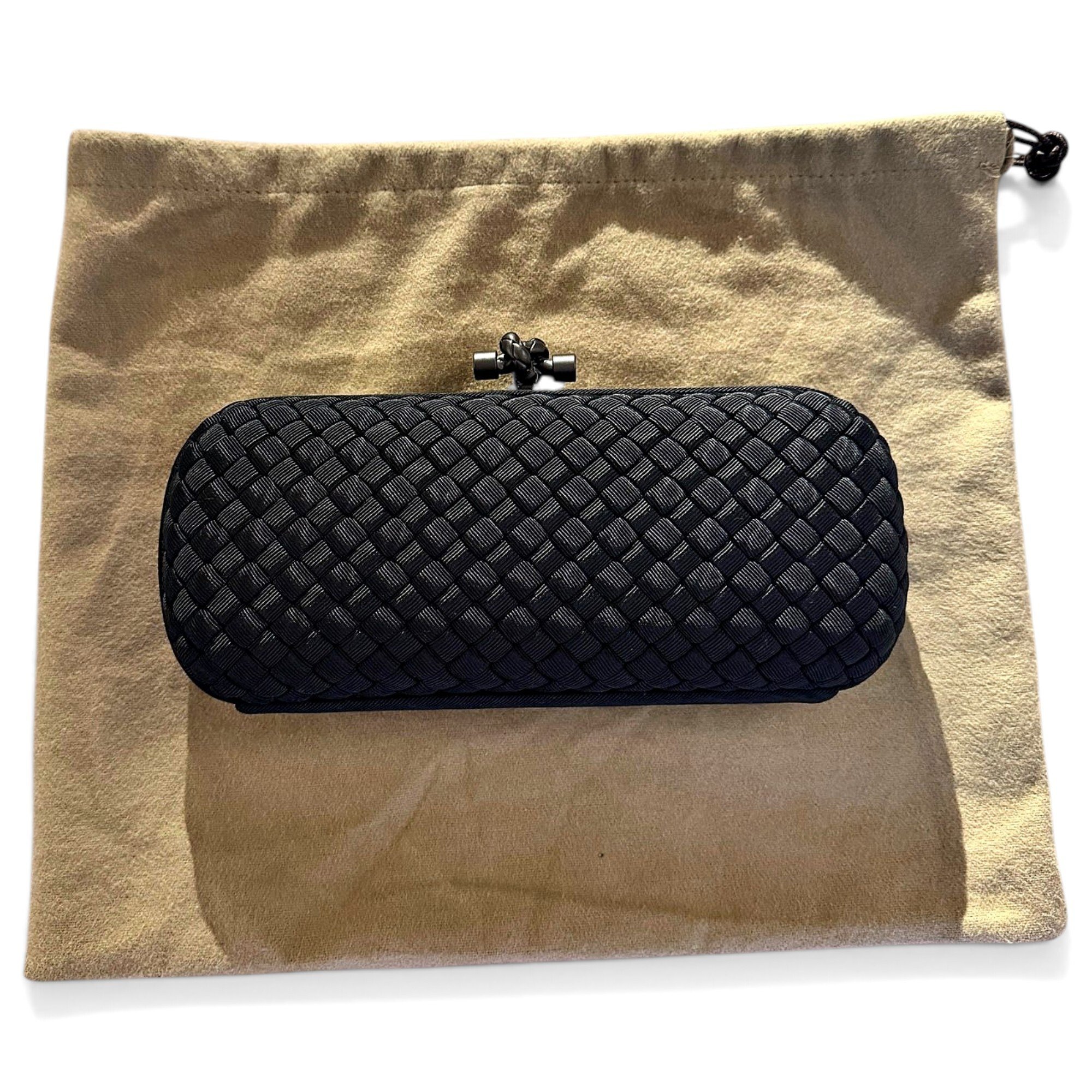 Pochette Knot clutch bag