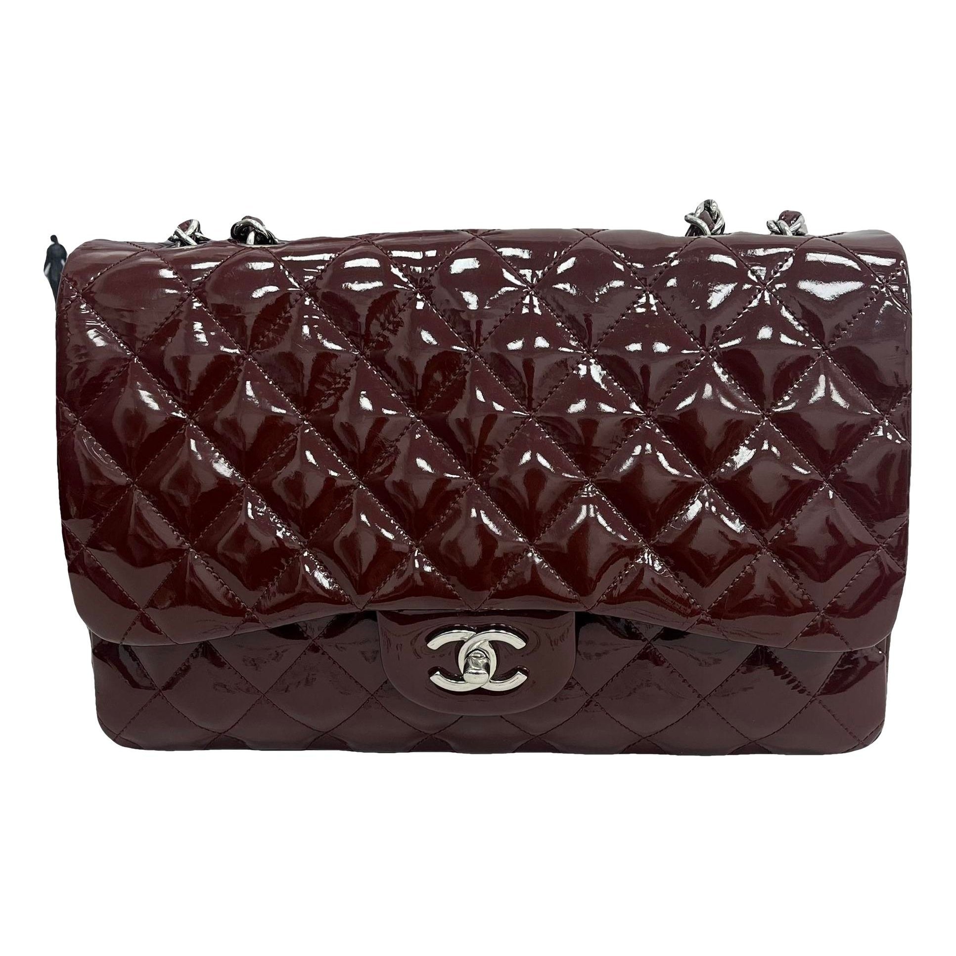 Timeless/Classique patent leather handbag