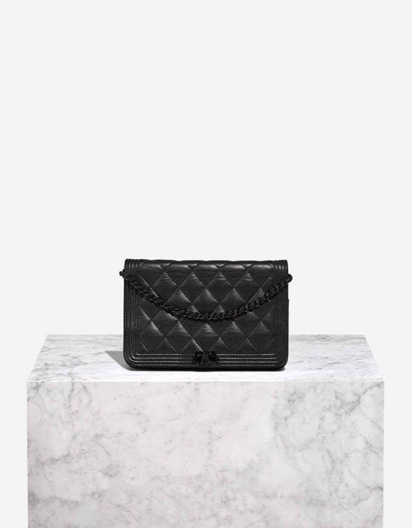 
		Boy Wallet On Chain Aged Calf So Black    
