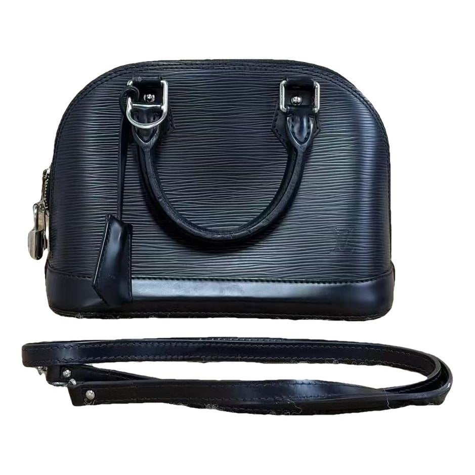 Alma BB leather handbag